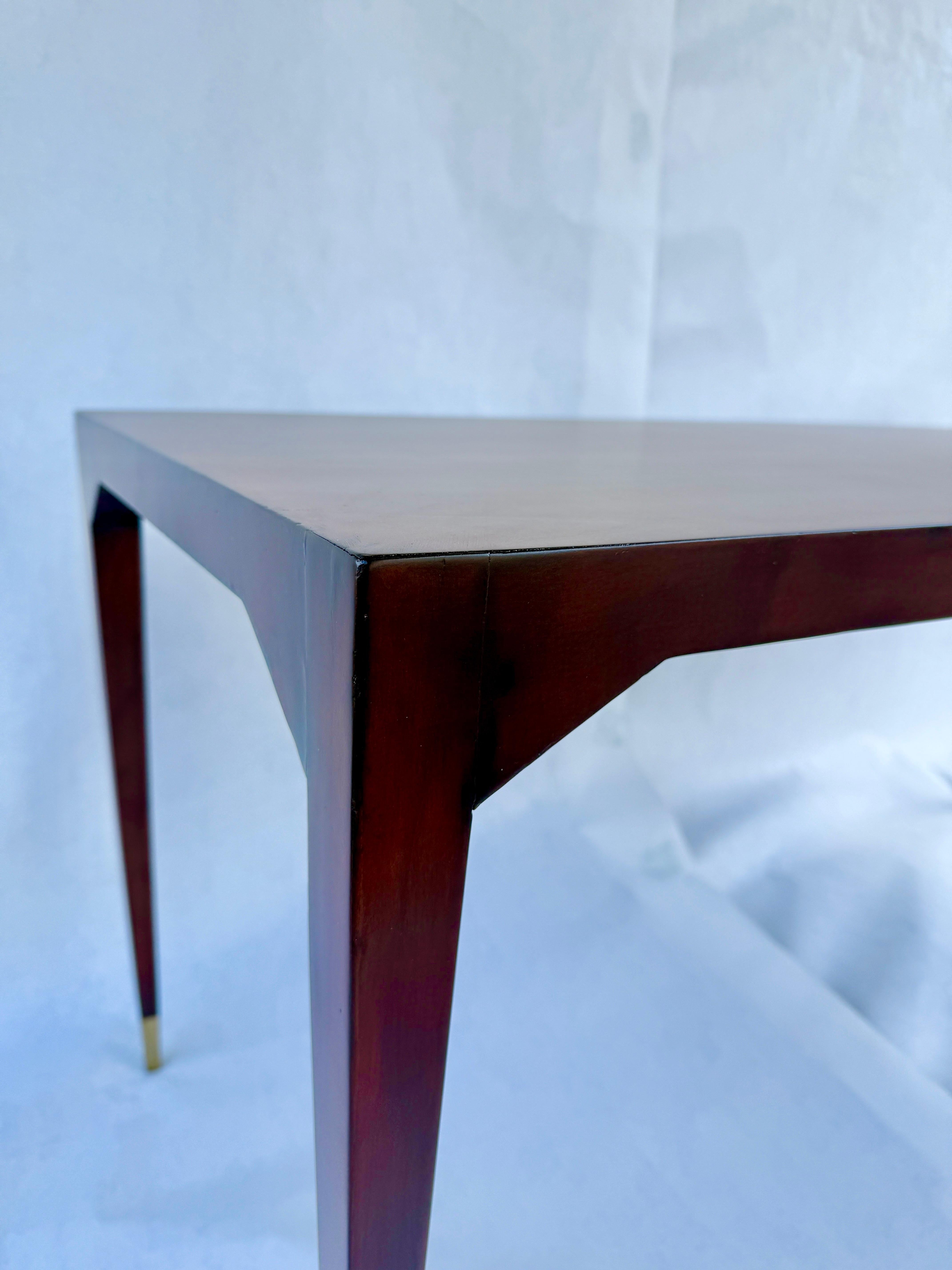 Table à cocktail italienne Art Déco en bois satiné et laiton en vente 2