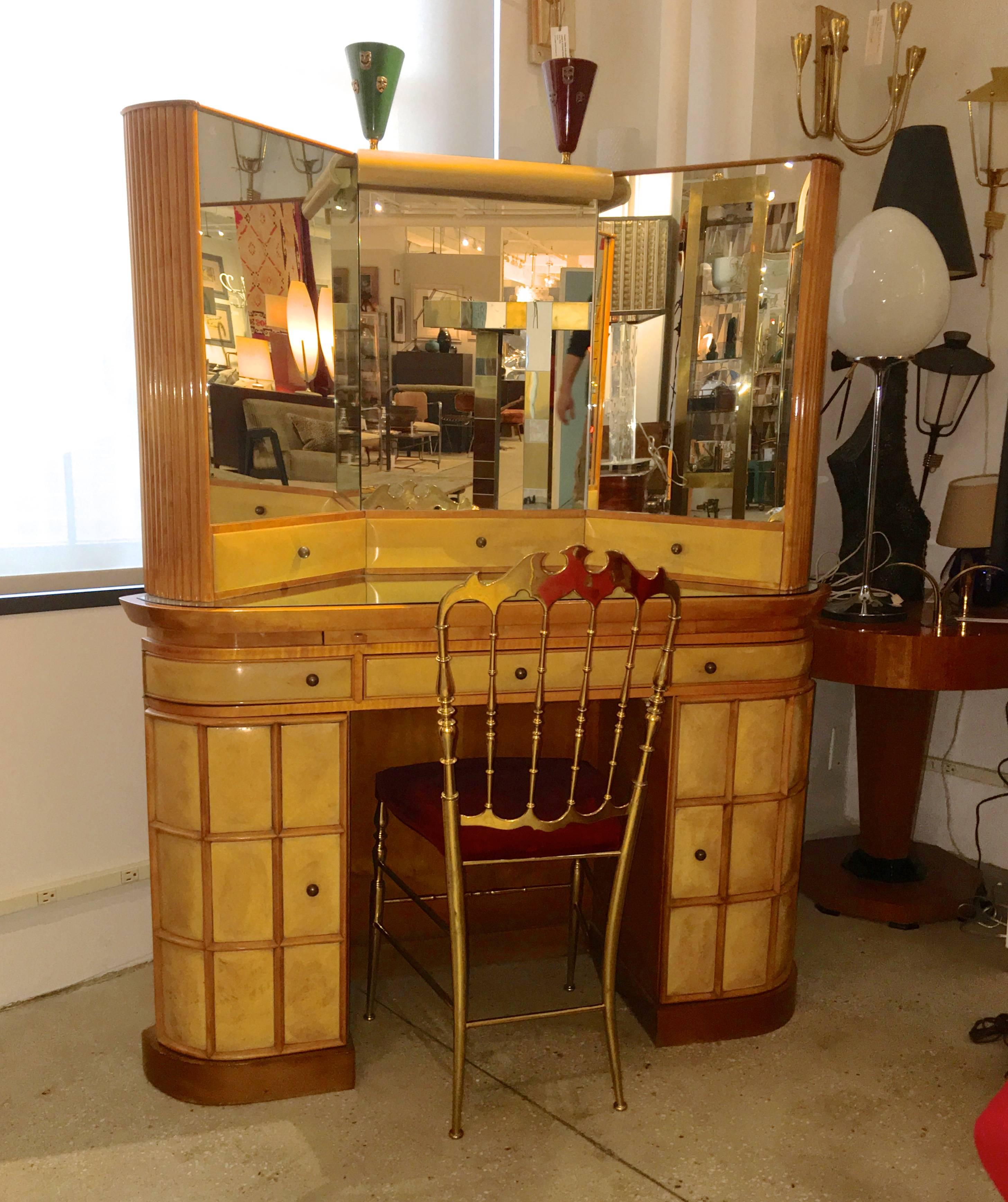 Tocador de secreter italiano Art Déco Atribuido a Paolo Buffa Italiano en venta