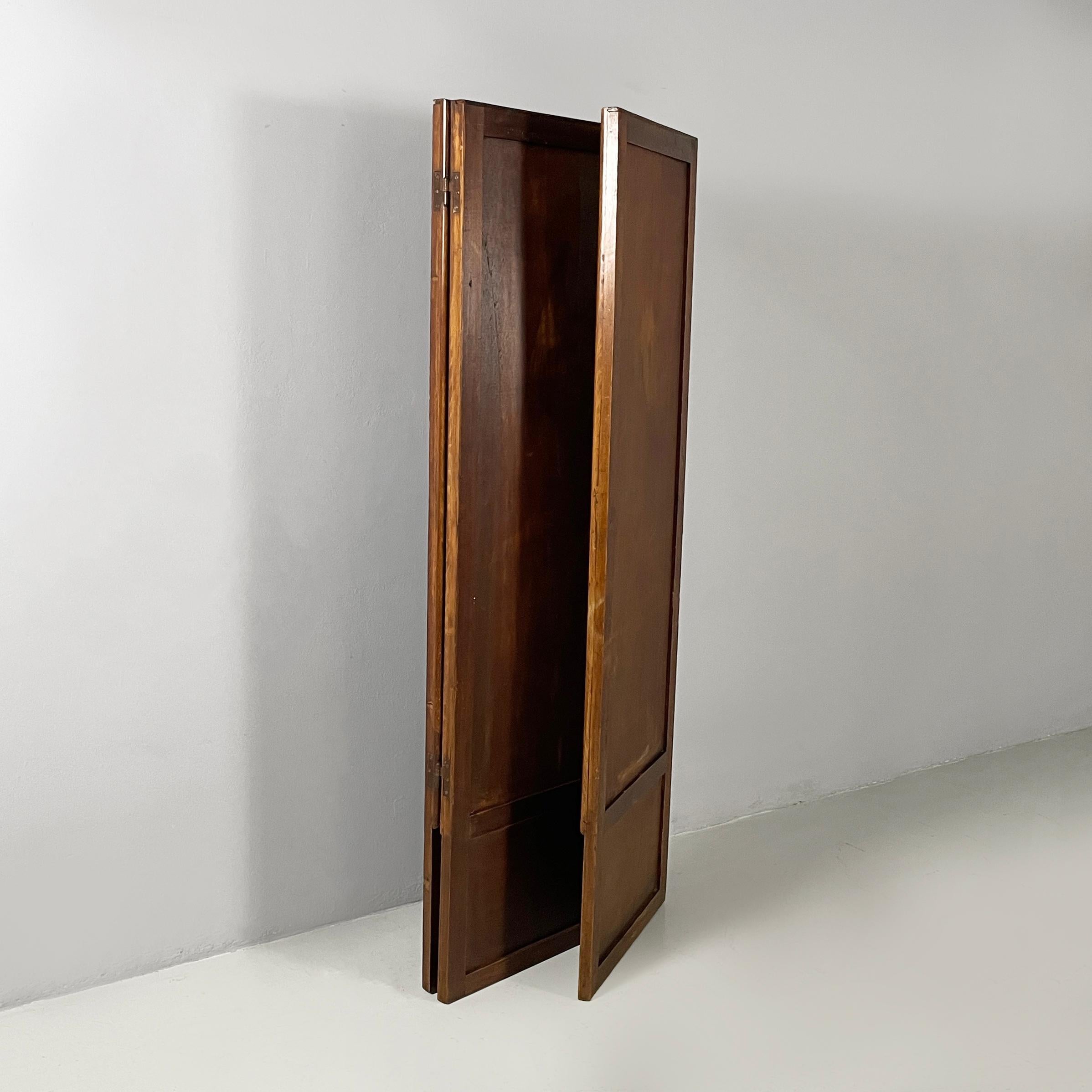 Italian art deco Self-supporting floor mirror in wood, 1940s In Good Condition For Sale In MIlano, IT