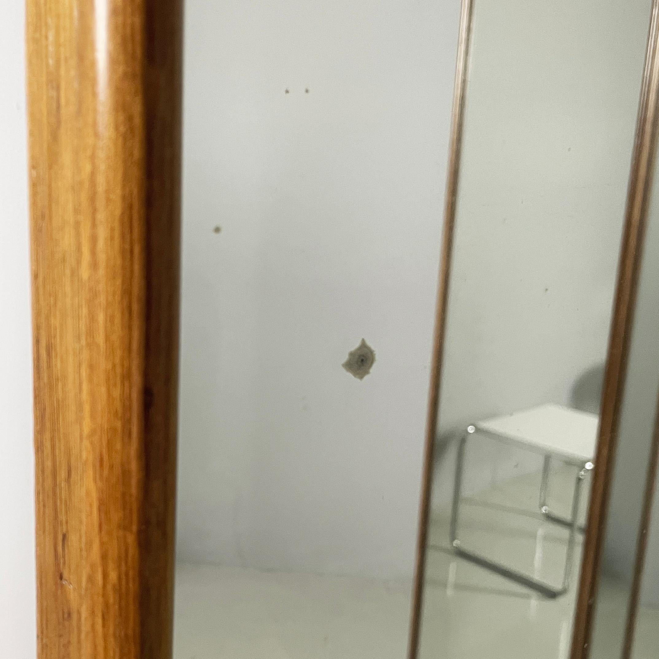 Italian art deco Self-supporting floor mirror in wood, 1940s For Sale 1