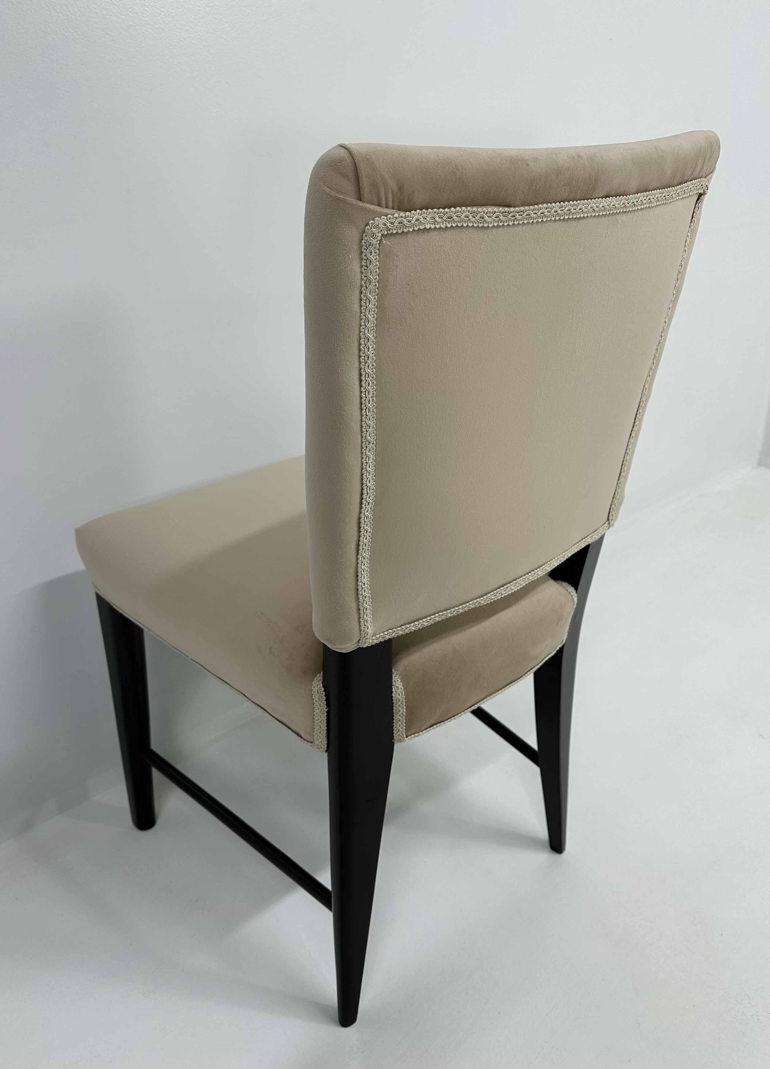 Set di 8 sedie in velluto nero e beige di Cassi Ramelli, anni '40. in vendita 6