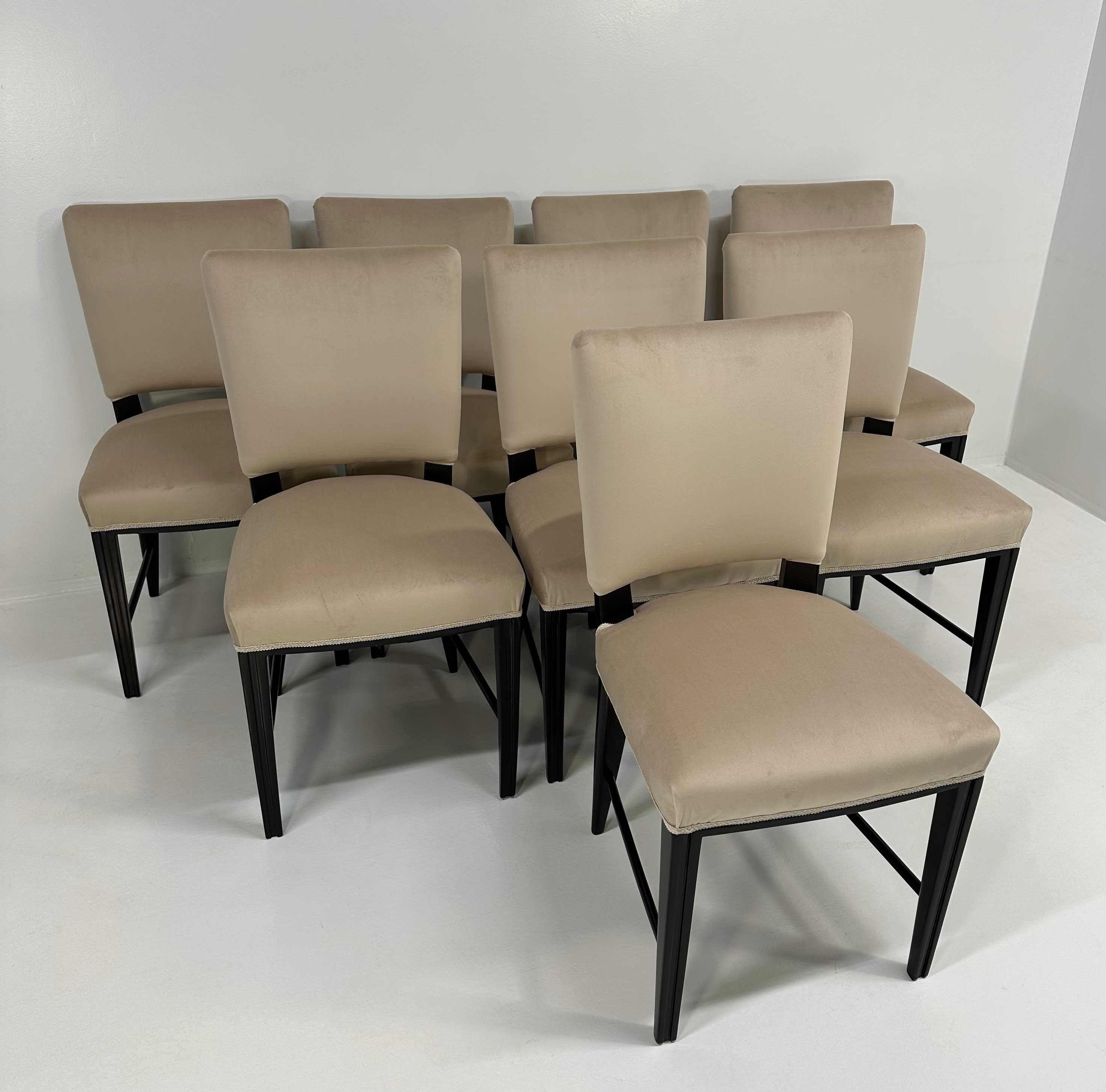 Set di 8 sedie in velluto nero e beige di Cassi Ramelli, anni '40. In condizioni buone in vendita a Meda, MB