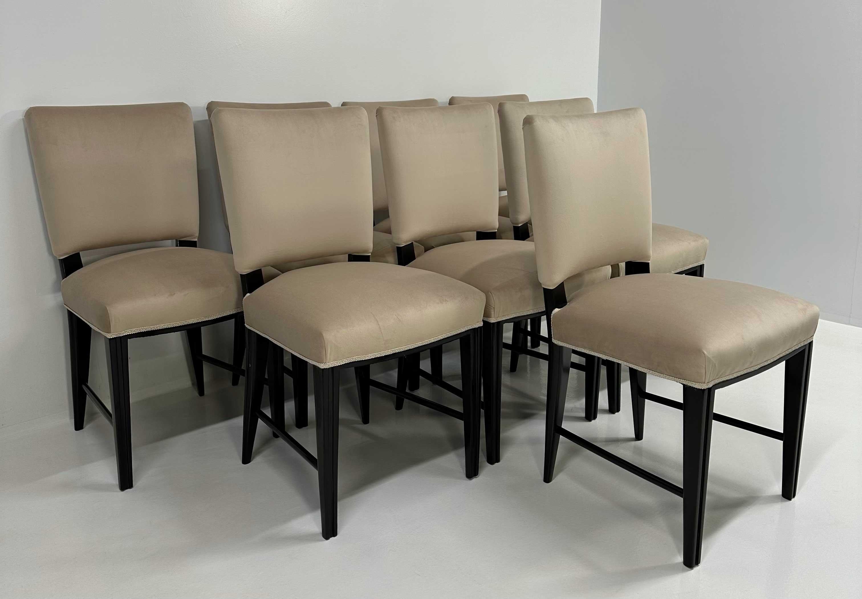 Velluto Set di 8 sedie in velluto nero e beige di Cassi Ramelli, anni '40. in vendita
