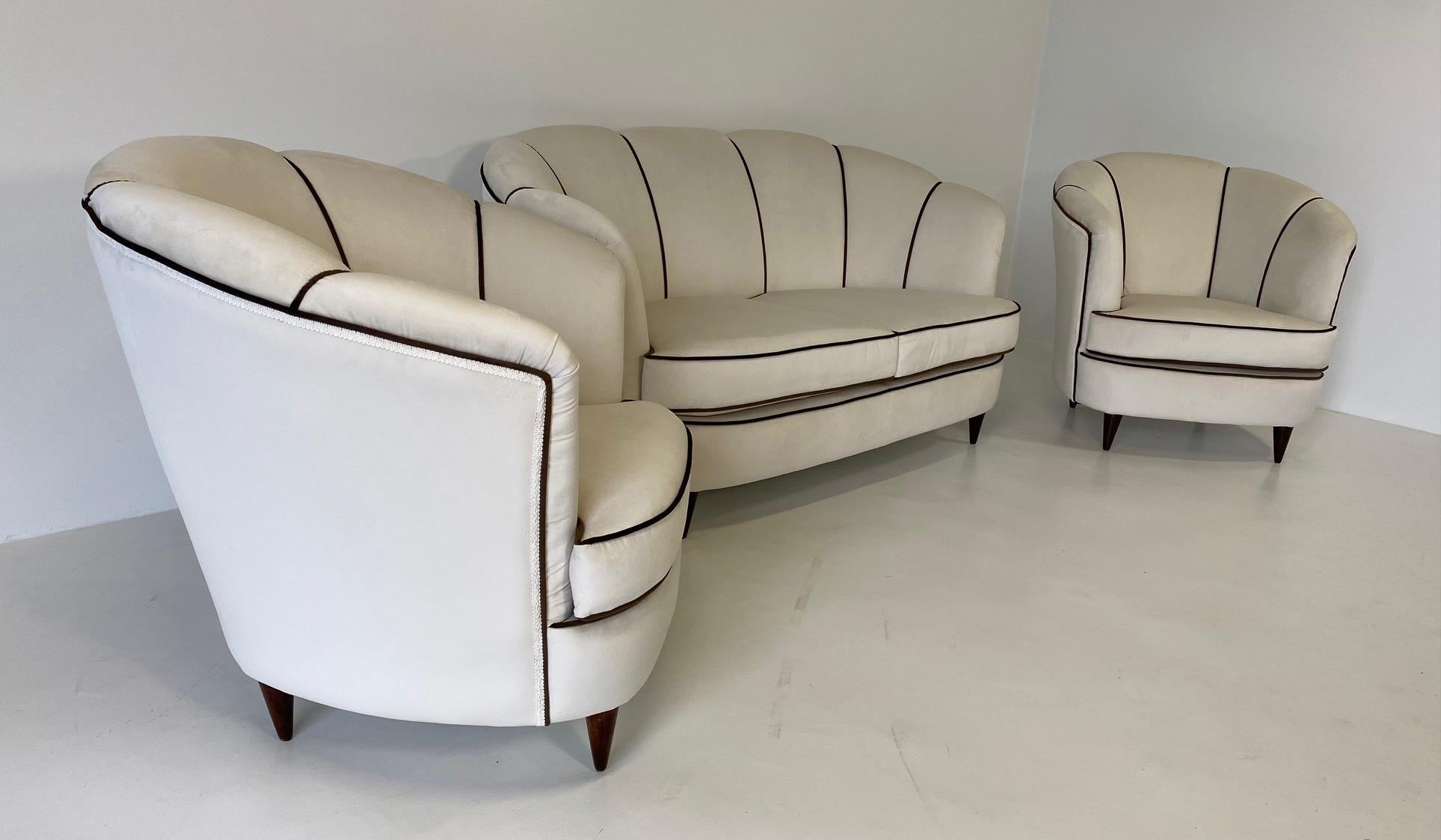 Italian Art Deco Set of Beige and Brown Velvet Armchairs and Sofa, 1940s In Good Condition In Meda, MB