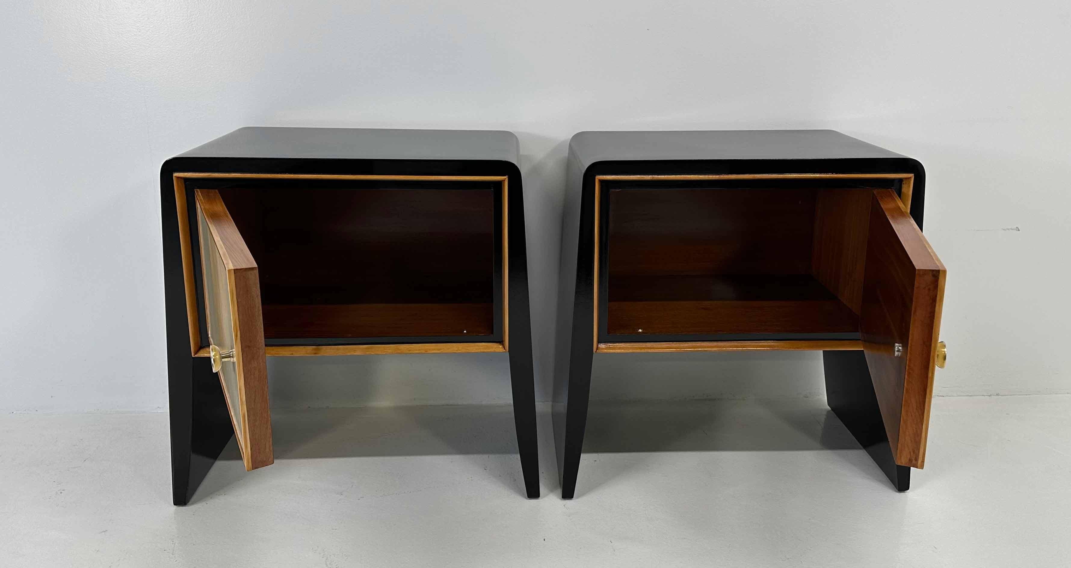 Italian Art Deco Set Of Dresser and Nightstand By Paolo Buffa, 1940s 2