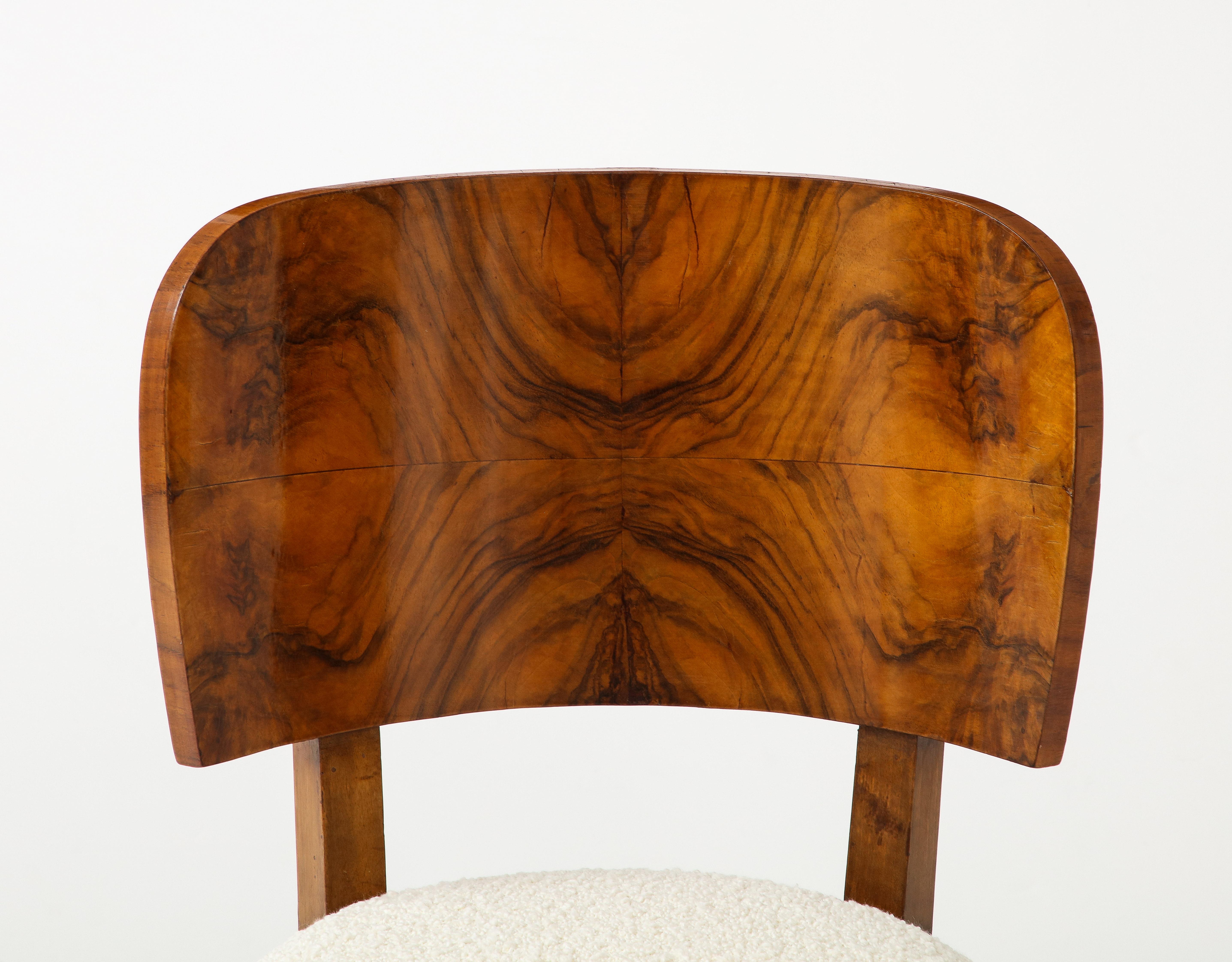 Italian Art Deco Set of Eight Burl Wood Dining Chairs, Italy, circa 1940   In Good Condition For Sale In New York, NY