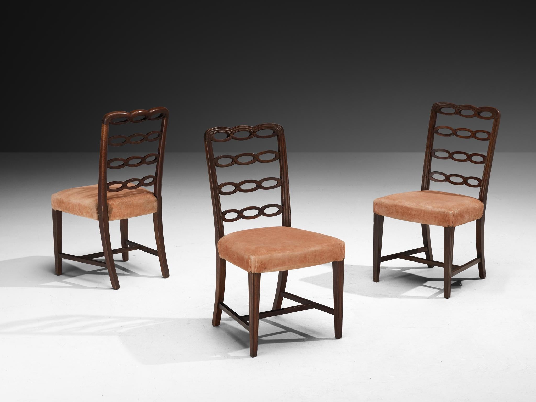 Italienischer Art déco-Set aus zehn Esszimmerstühlen aus Mahagoni und pfirsichfarbenem Velour, Art déco im Angebot 1