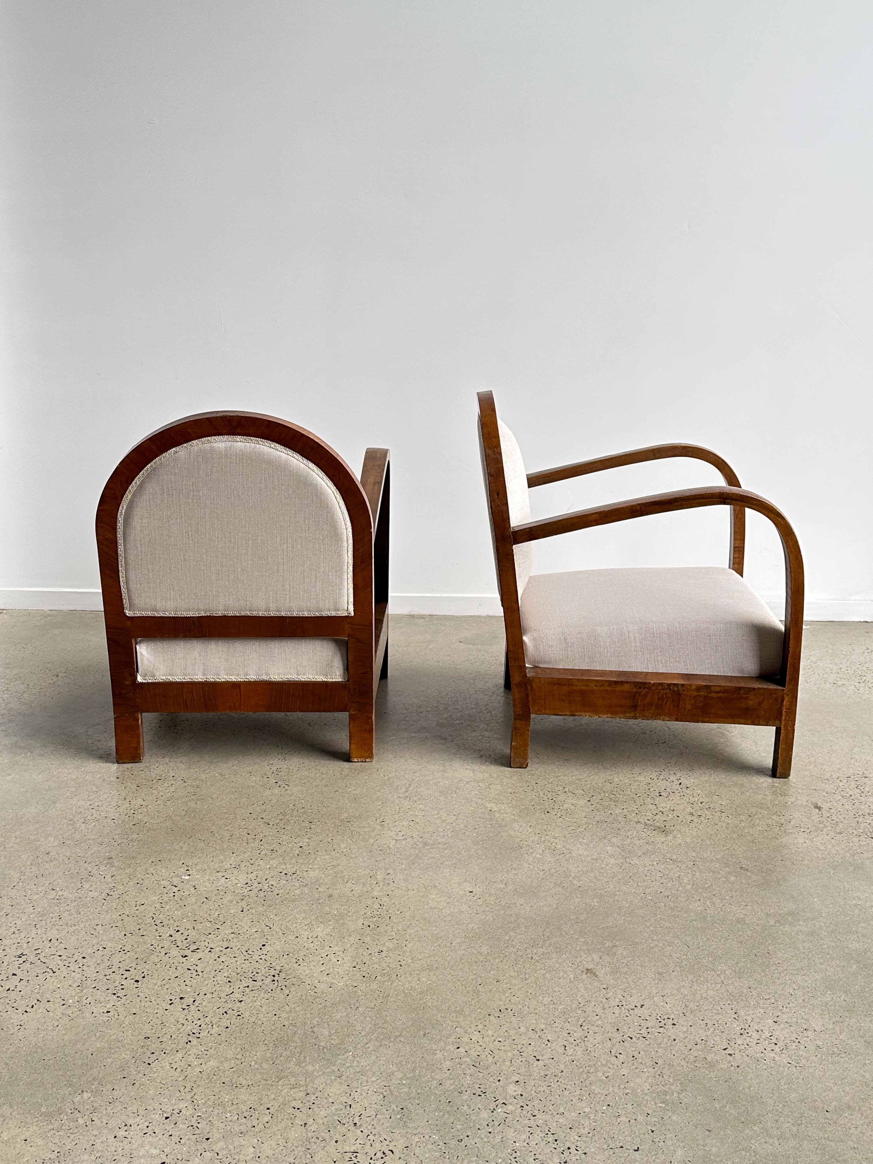 Ensemble de deux fauteuils en tissu et acajou de style Art Déco italien en vente 4