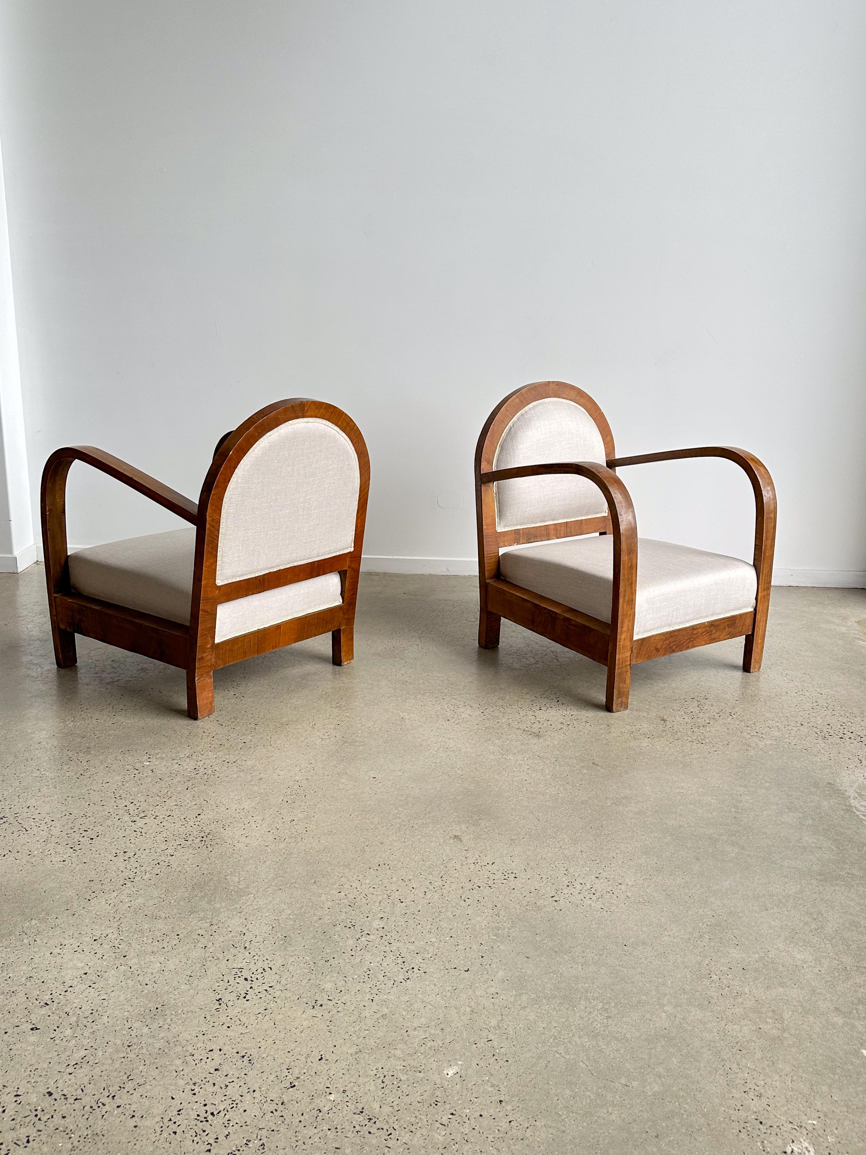Italian Art Deco Set of Two Fabric & Mahogany Armchairs For Sale 2