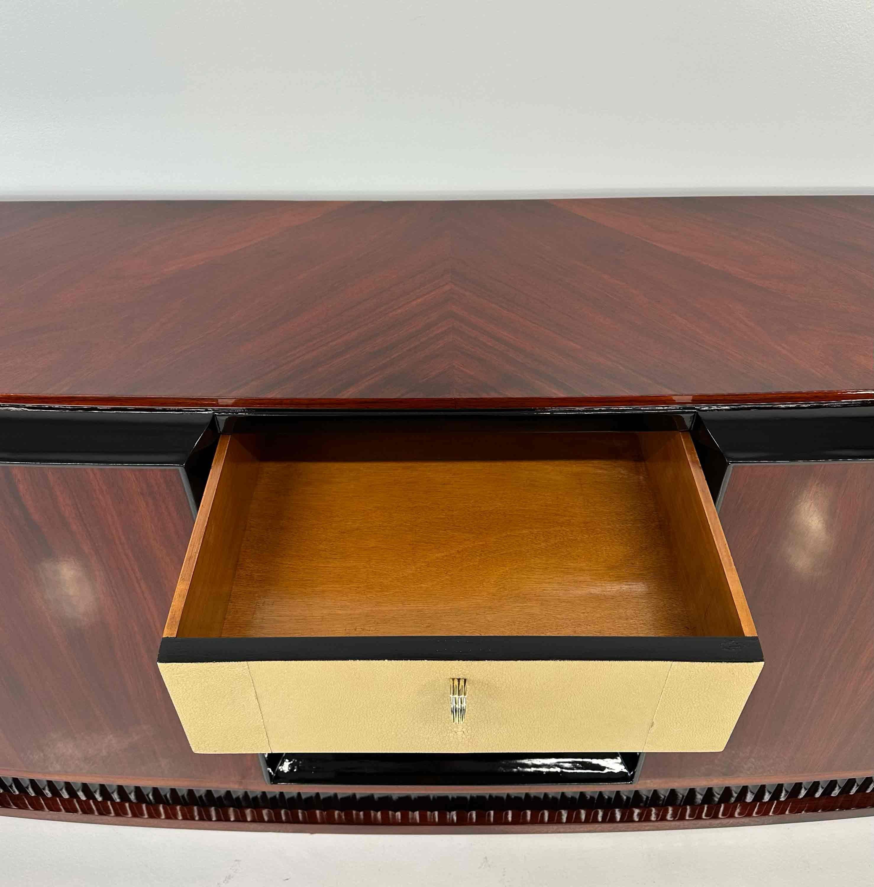 Italienisches Art déco-Sideboard aus Chagrin- und lila Herzholz im Art déco-Stil Attr. Borsani, 1940er Jahre im Angebot 8
