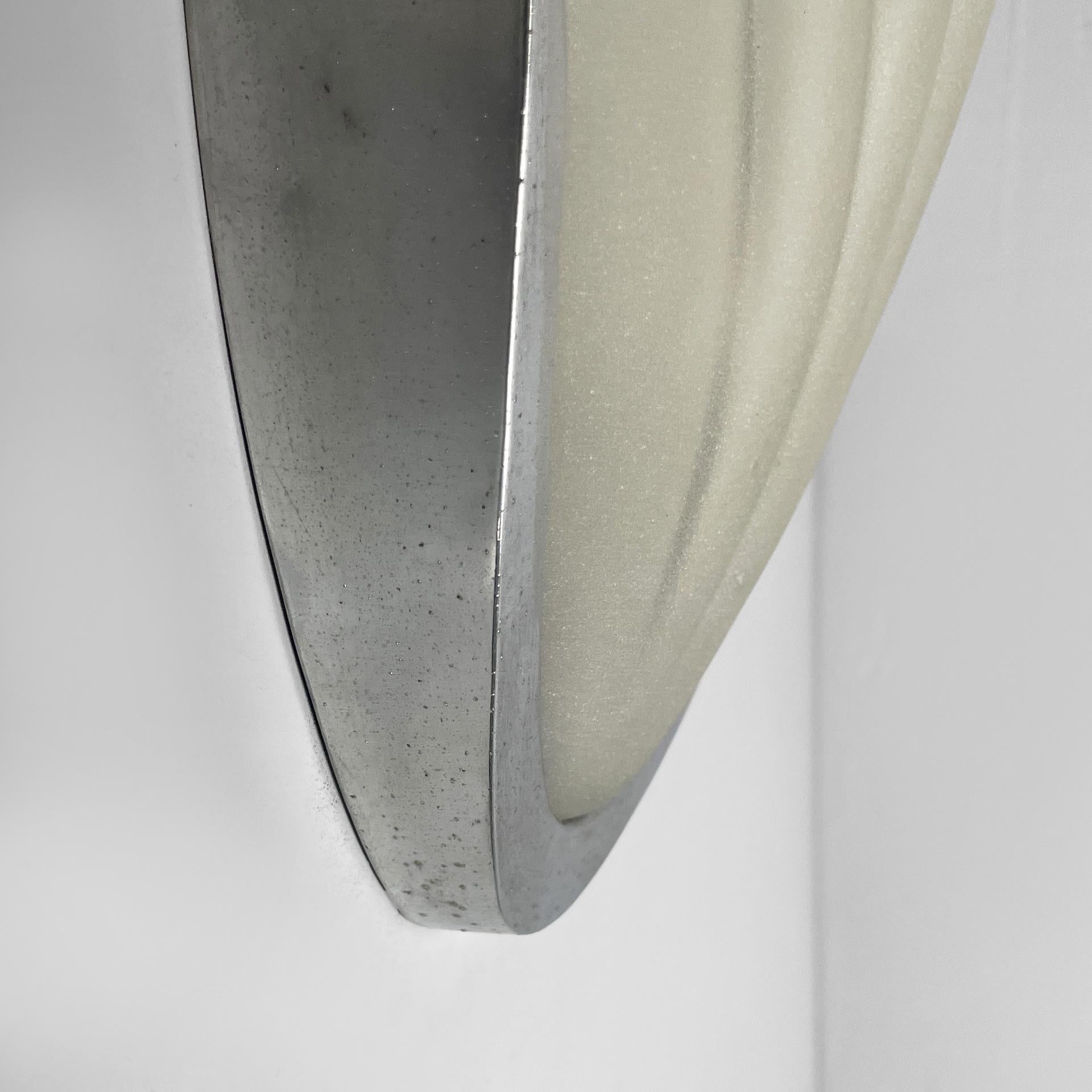 Italian Art Deco shell-shaped wall lamps in glass and metal, 1930s For Sale 10