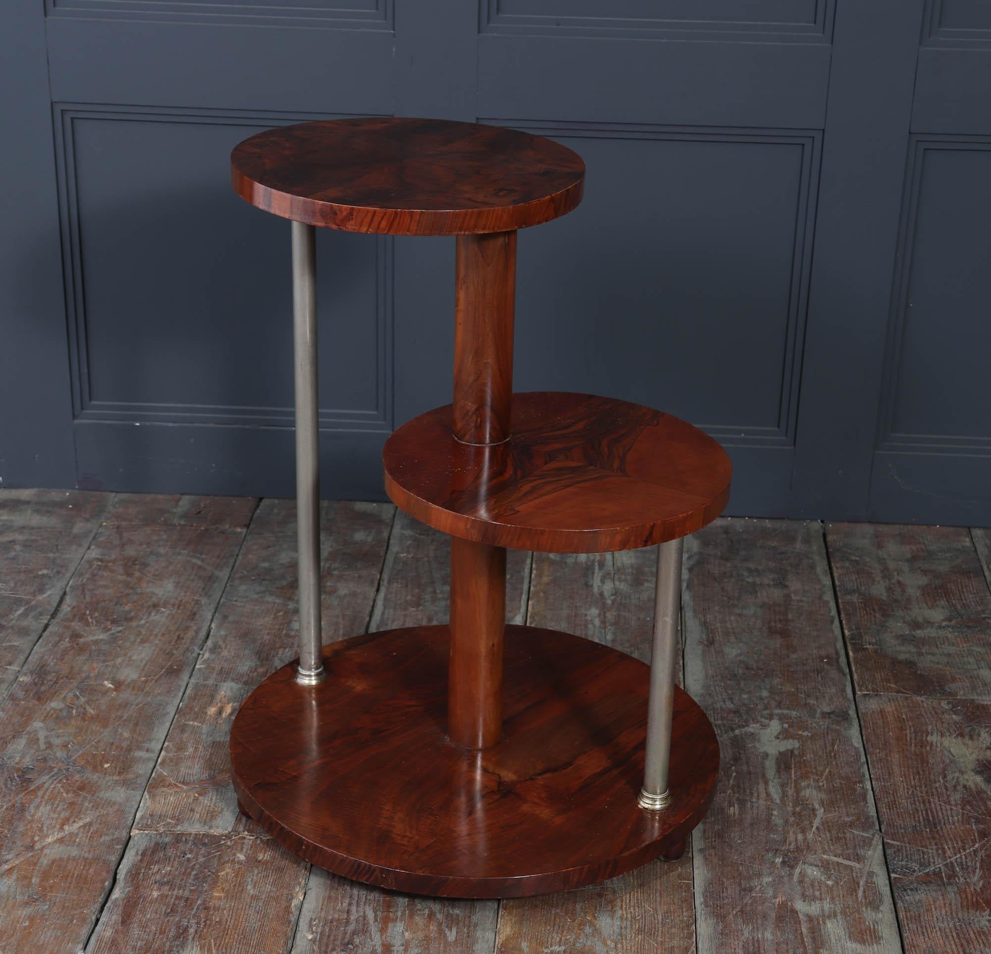 Italienischer Art Deco Beistelltisch im Angebot 4