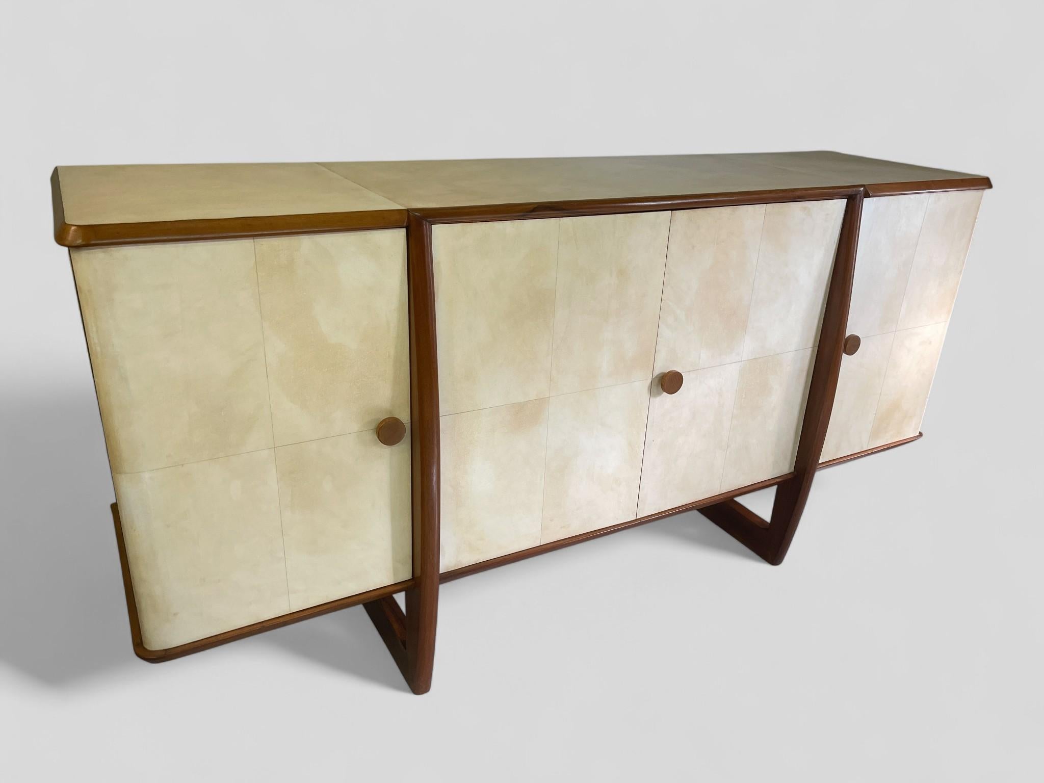 Italian Art Deco Sideboard in Parchment, 1940s For Sale 12