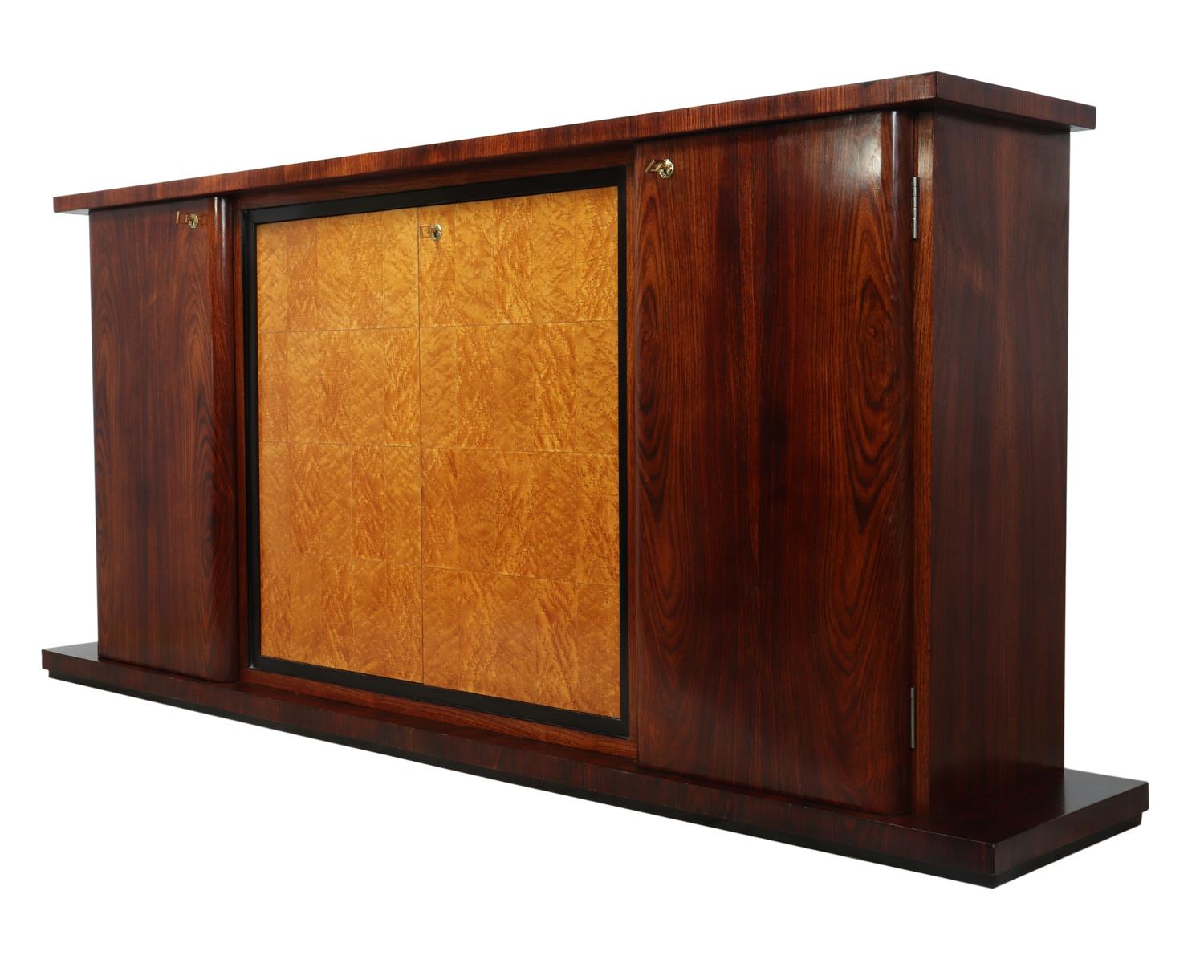 Italian Art Deco Sideboard in Rosewood and Bird's-Eye Maple For Sale 3