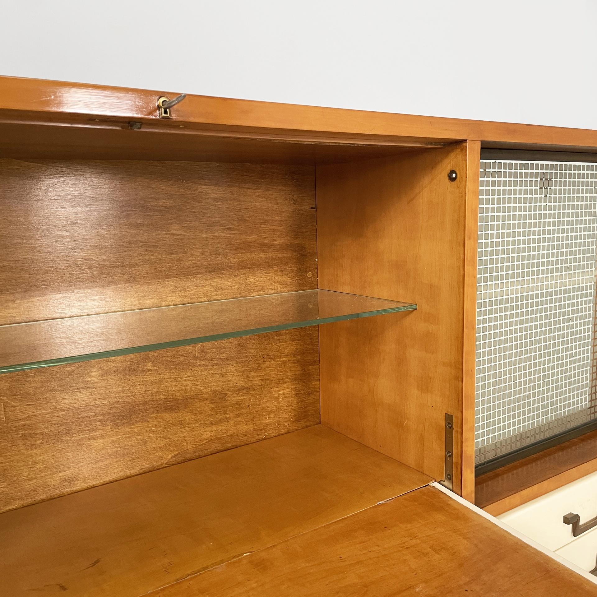 Italian Art Deco sideboard in wood, brass and glass, 1940s For Sale 9
