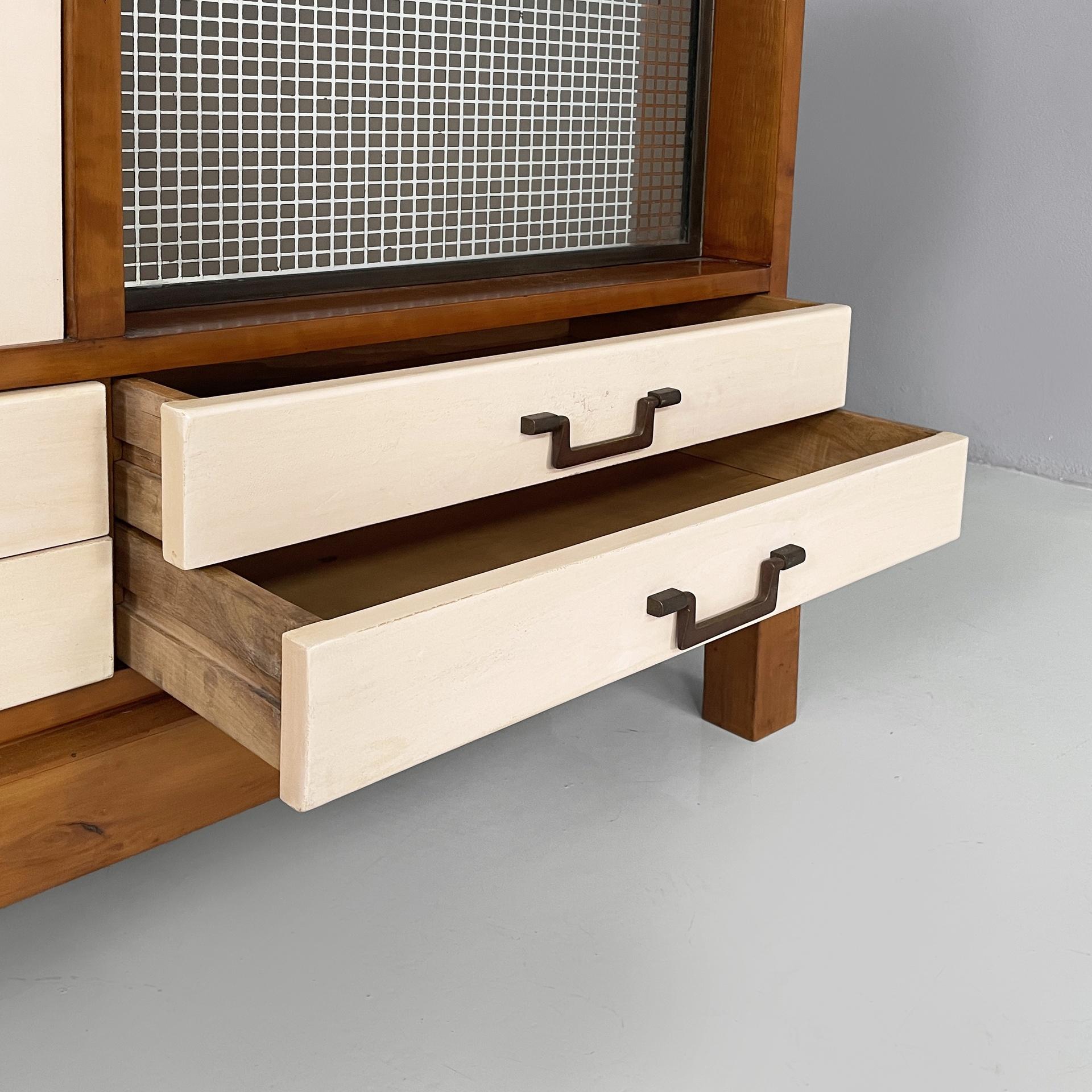 Italian Art Deco sideboard in wood, brass and glass, 1940s For Sale 10