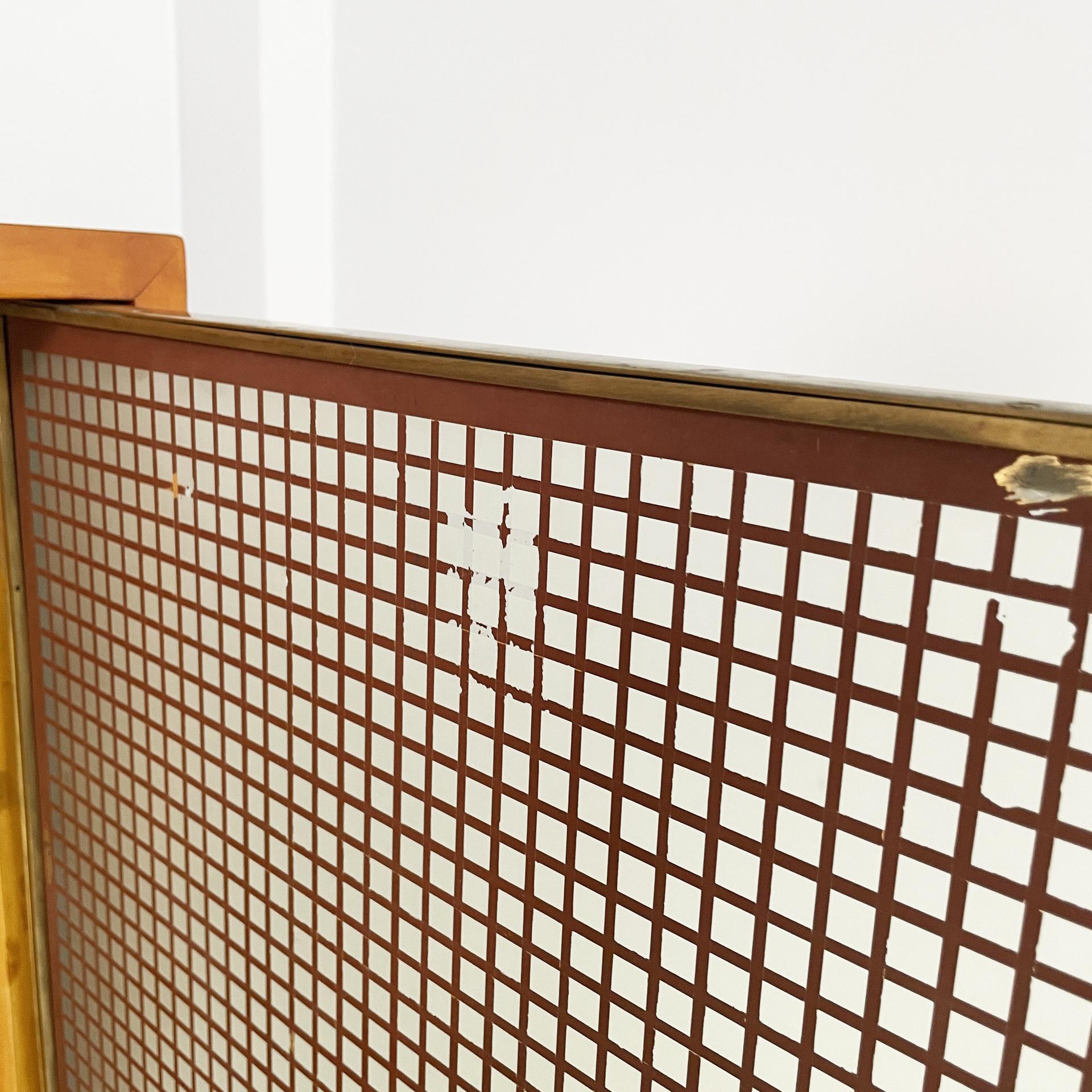 Italian Art Deco sideboard in wood, brass and glass, 1940s For Sale 4