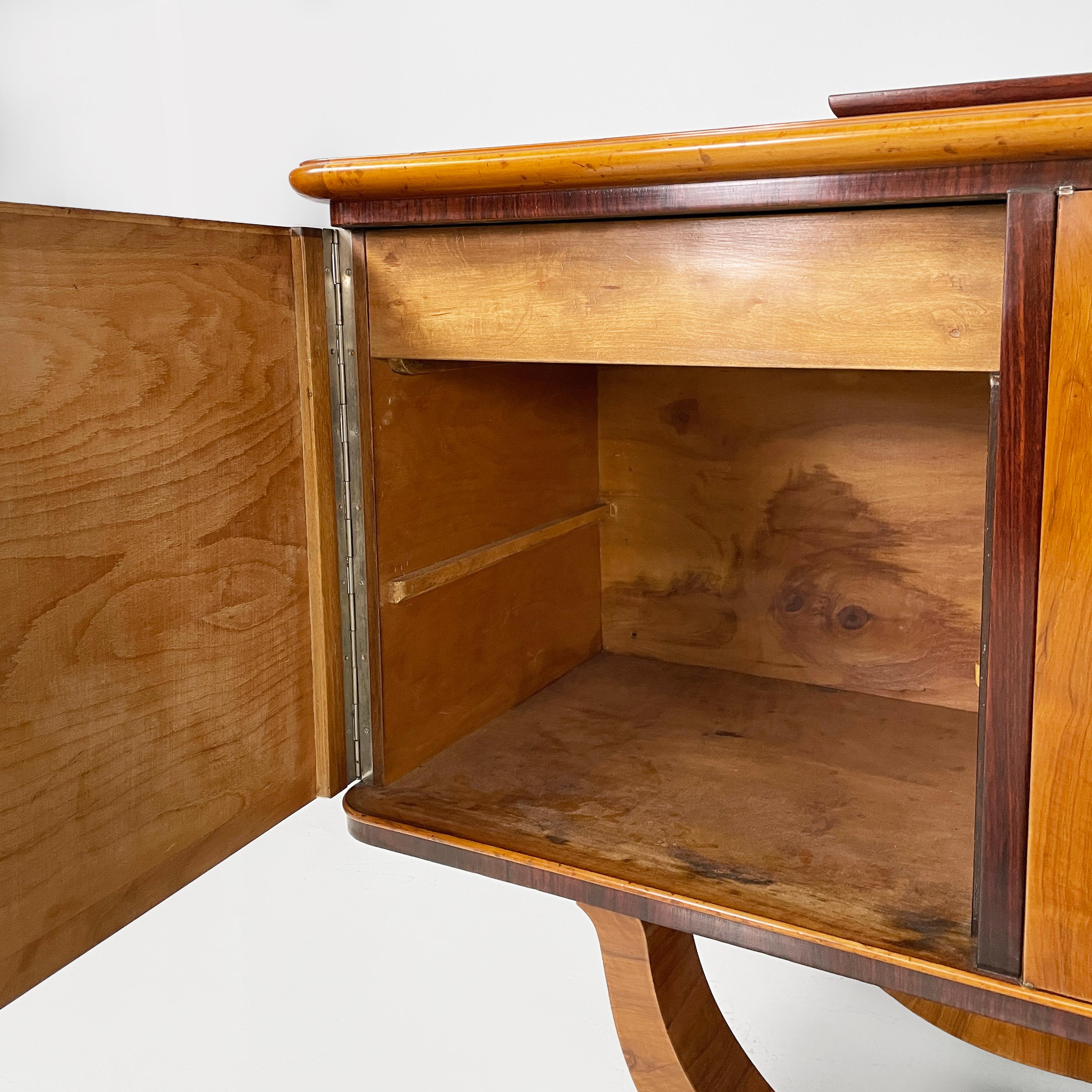 Italian Art Deco Sideboard in wood with metal handles, 1920s in vendita 7