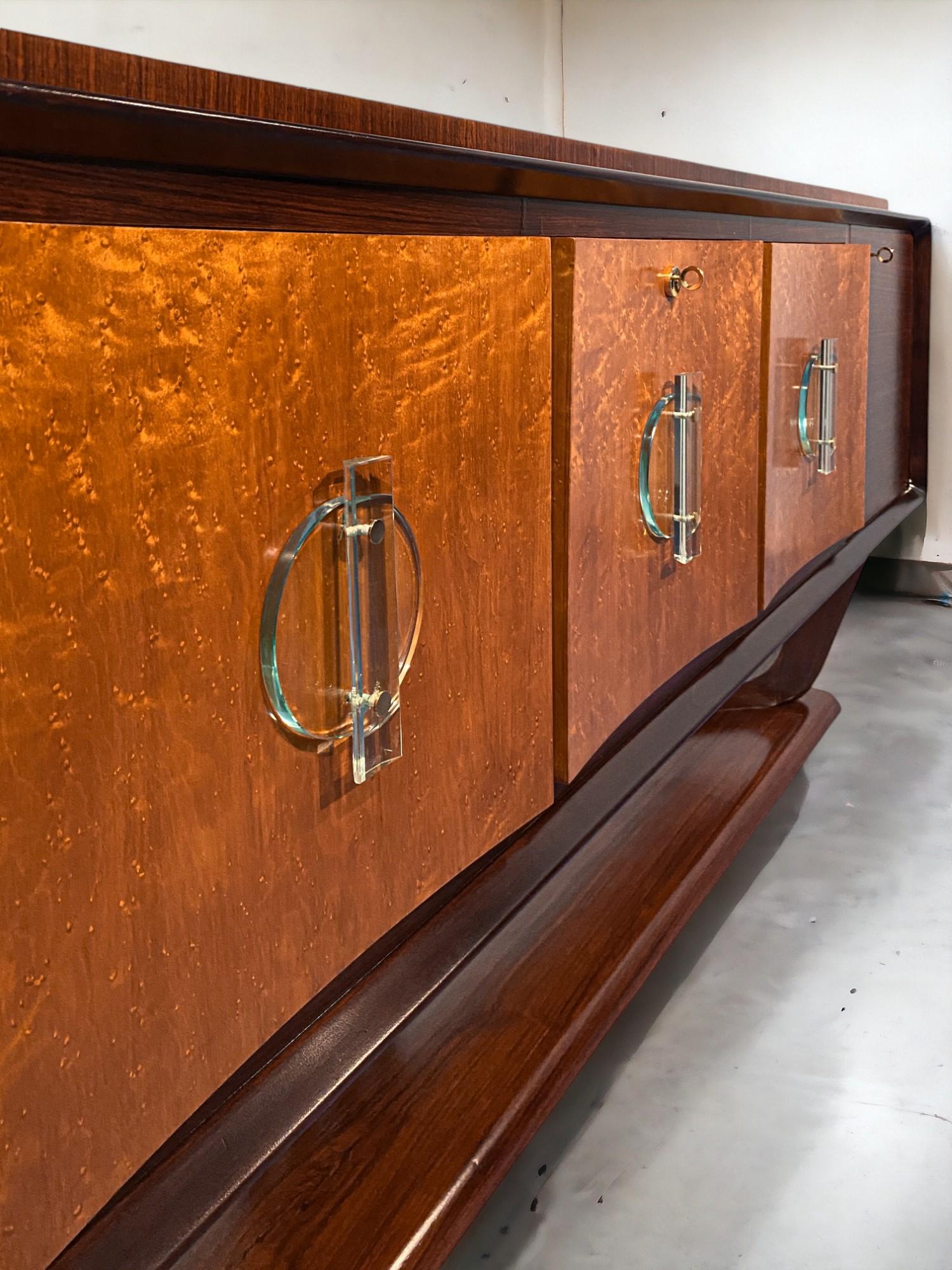 Italian Art Deco Sideboard with Bar Cabinet Attributed to Osvaldo Borsani, 1940s For Sale 8