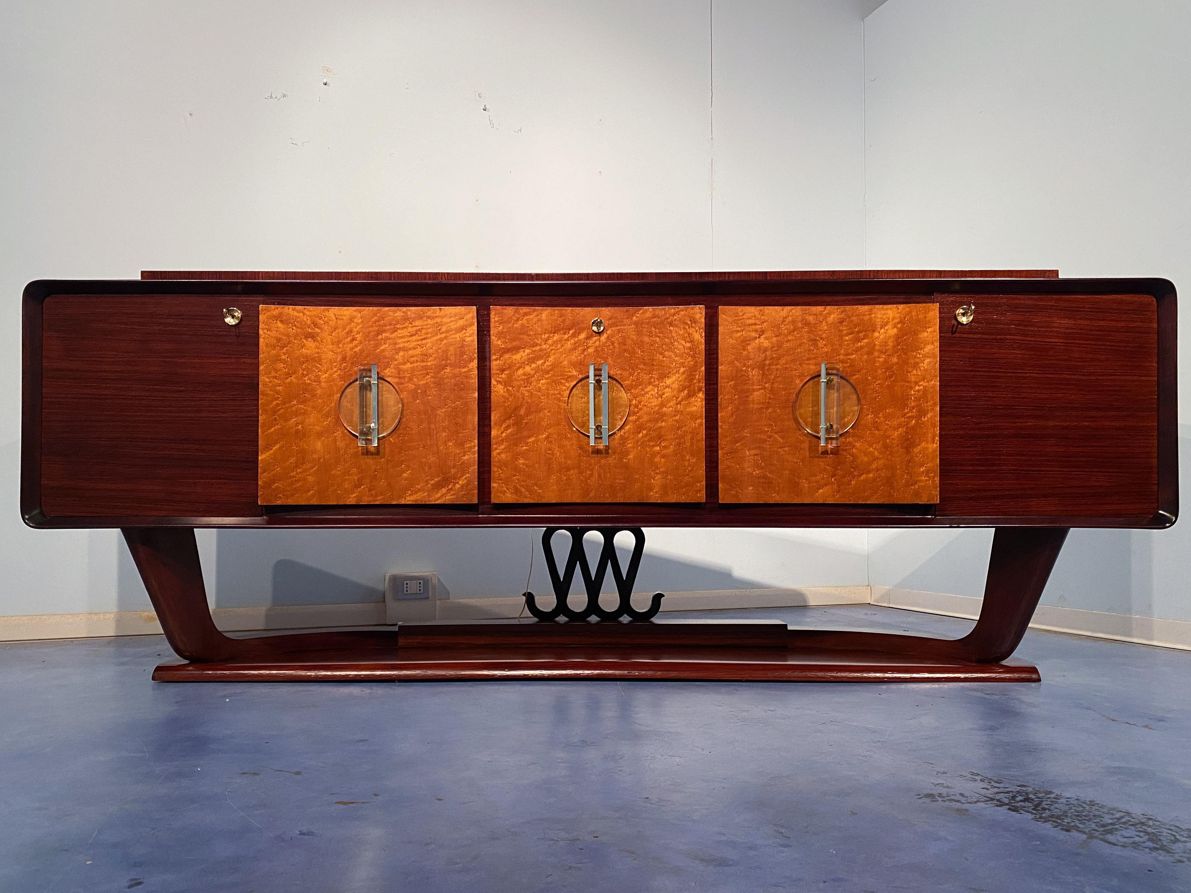 Italian Art Deco Sideboard with Bar Cabinet Attributed to Osvaldo Borsani, 1940s For Sale 10