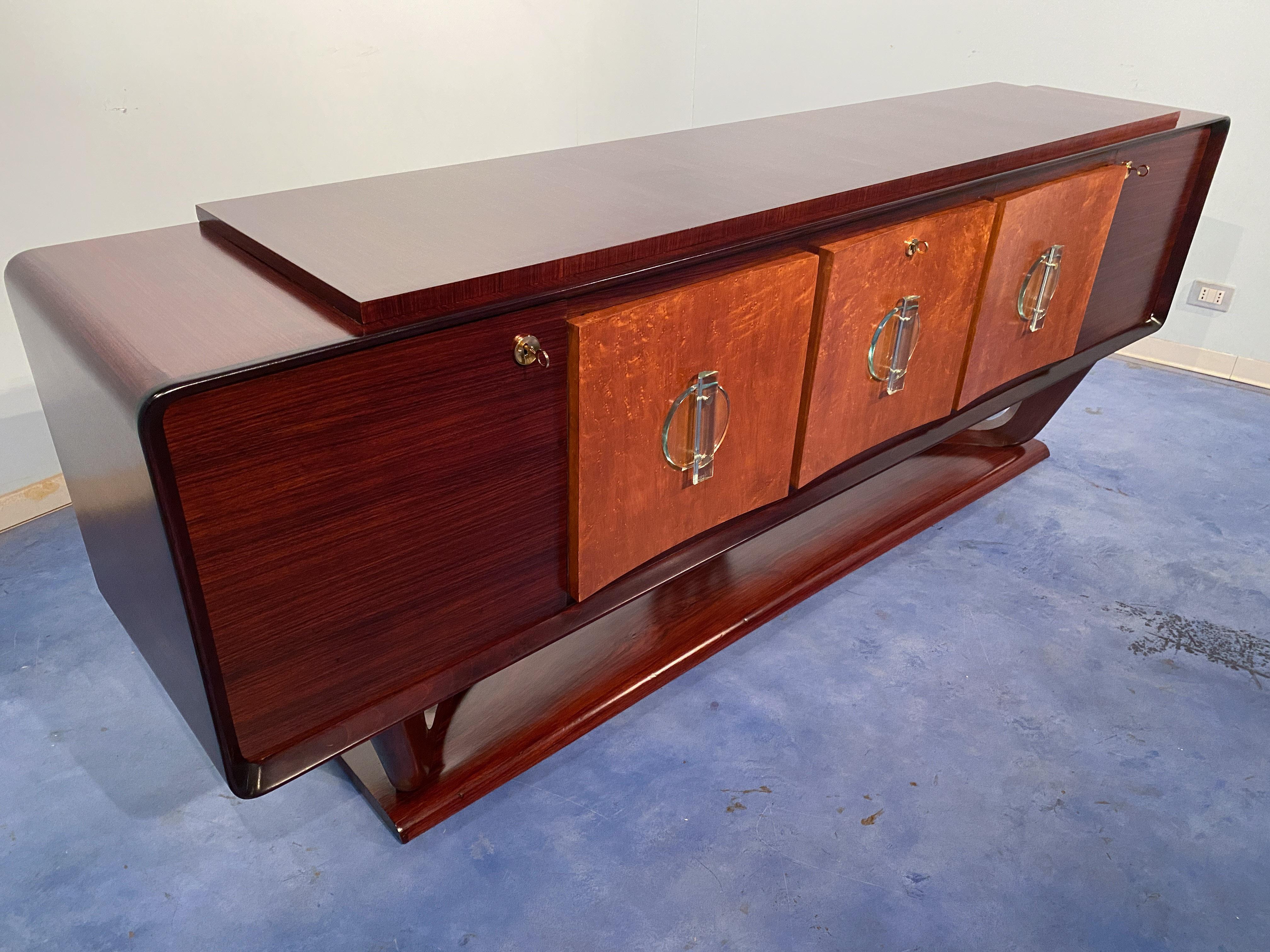 Brass Italian Art Deco Sideboard with Bar Cabinet Attributed to Osvaldo Borsani, 1940s For Sale