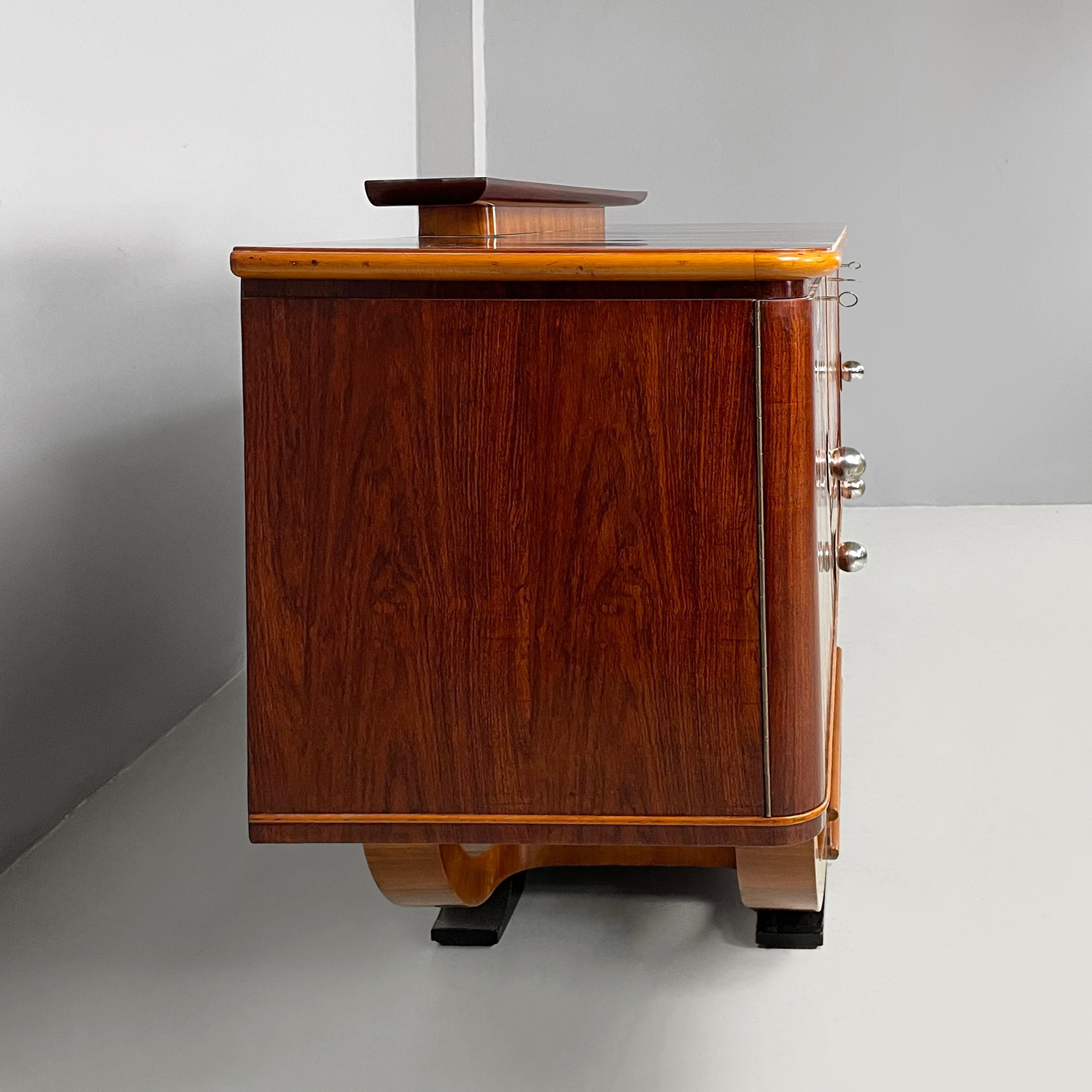 Italian Art Deco Sideboard with bar compartment in wood, 1920s In condizioni buone in vendita a MIlano, IT