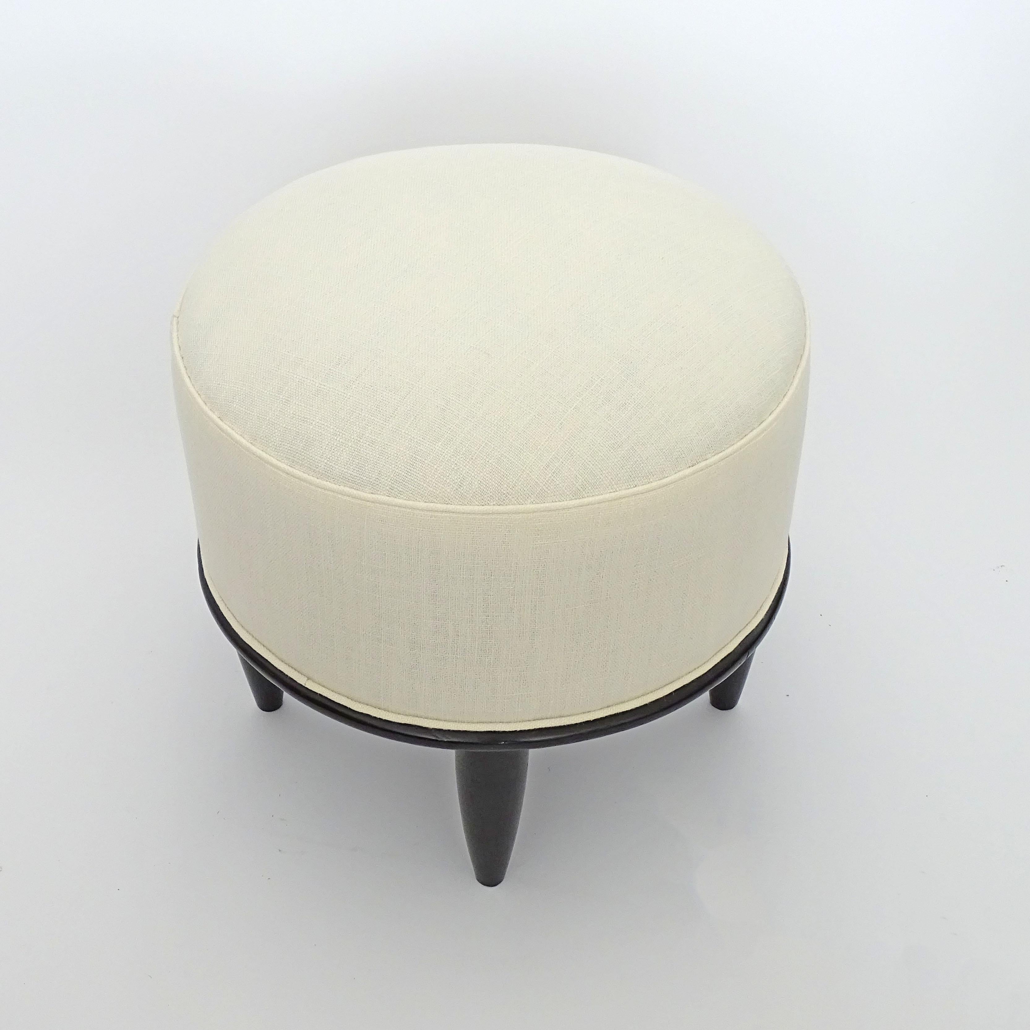 Italian Art Deco Single Round Stool in Lacquered Wood and White Linen For Sale 1