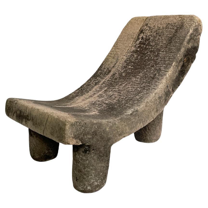 Italian Art Deco stone stool with three legs, 1930s For Sale