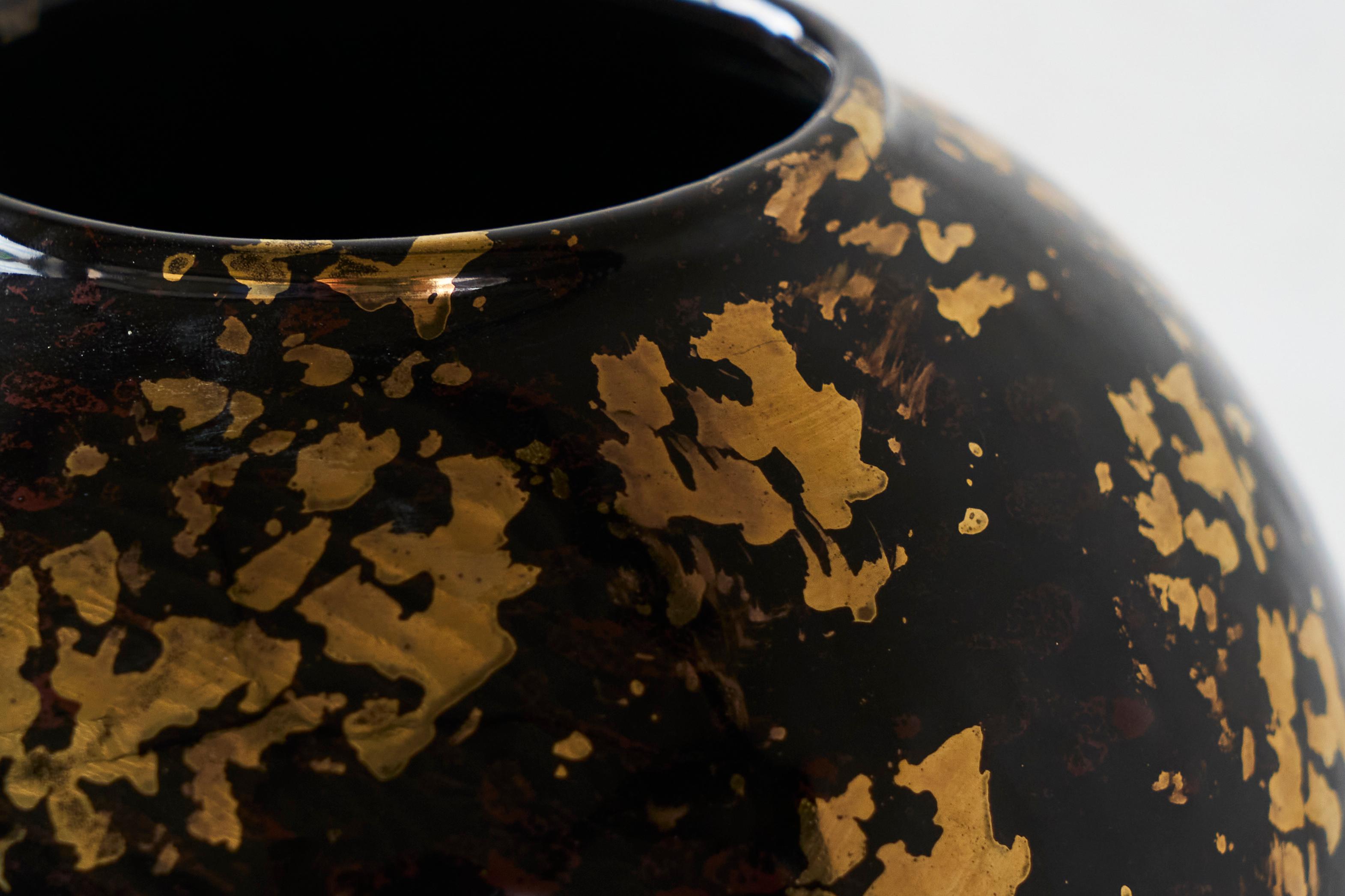 Vase Art Déco italien en Studio Pottery avec paillettes d'or 1940s Bon état - En vente à Meer, VAN