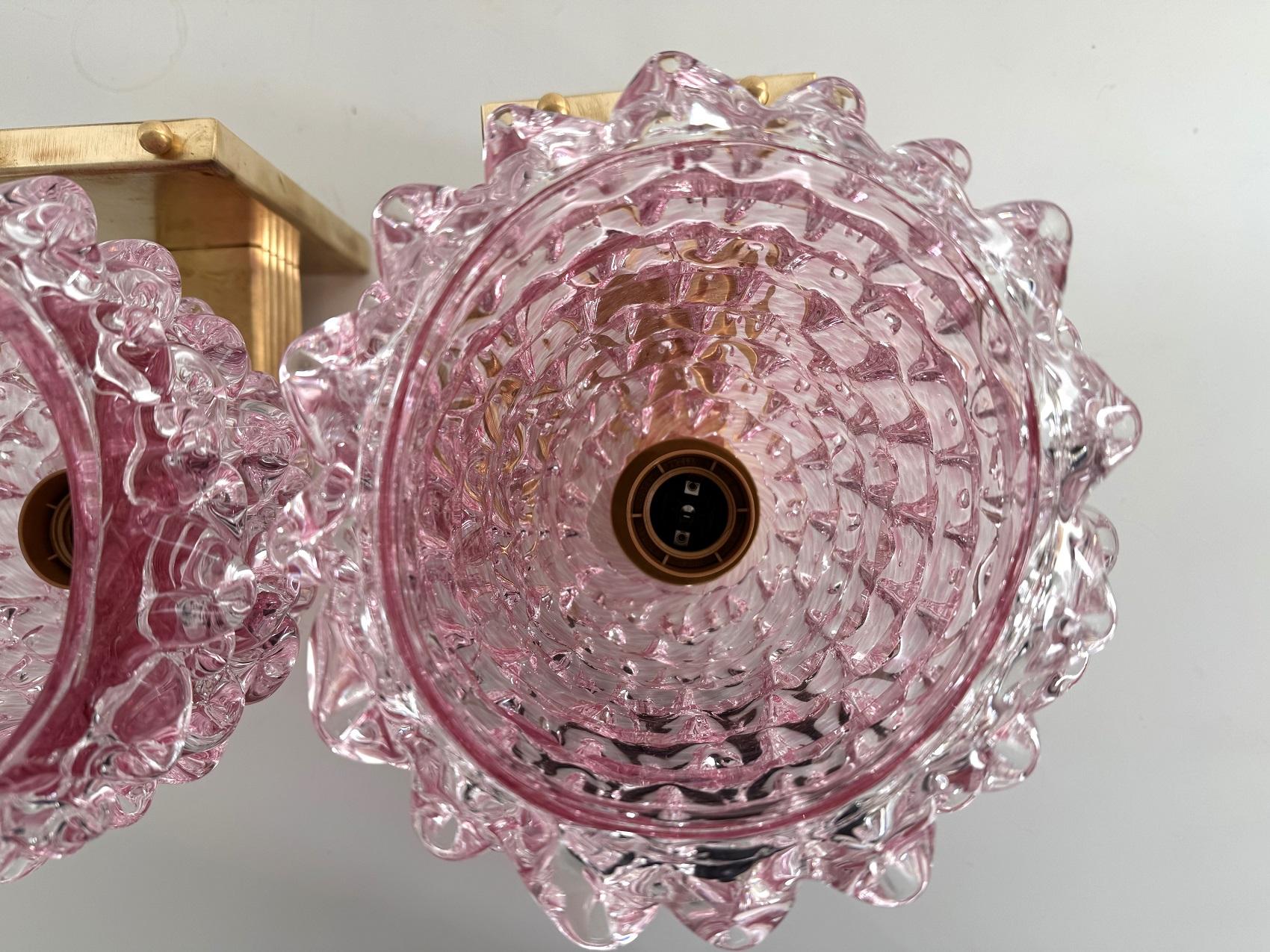 Appliques murales italiennes de style Art déco en laiton et verre de Murano rose Rostrato, années 1990 8
