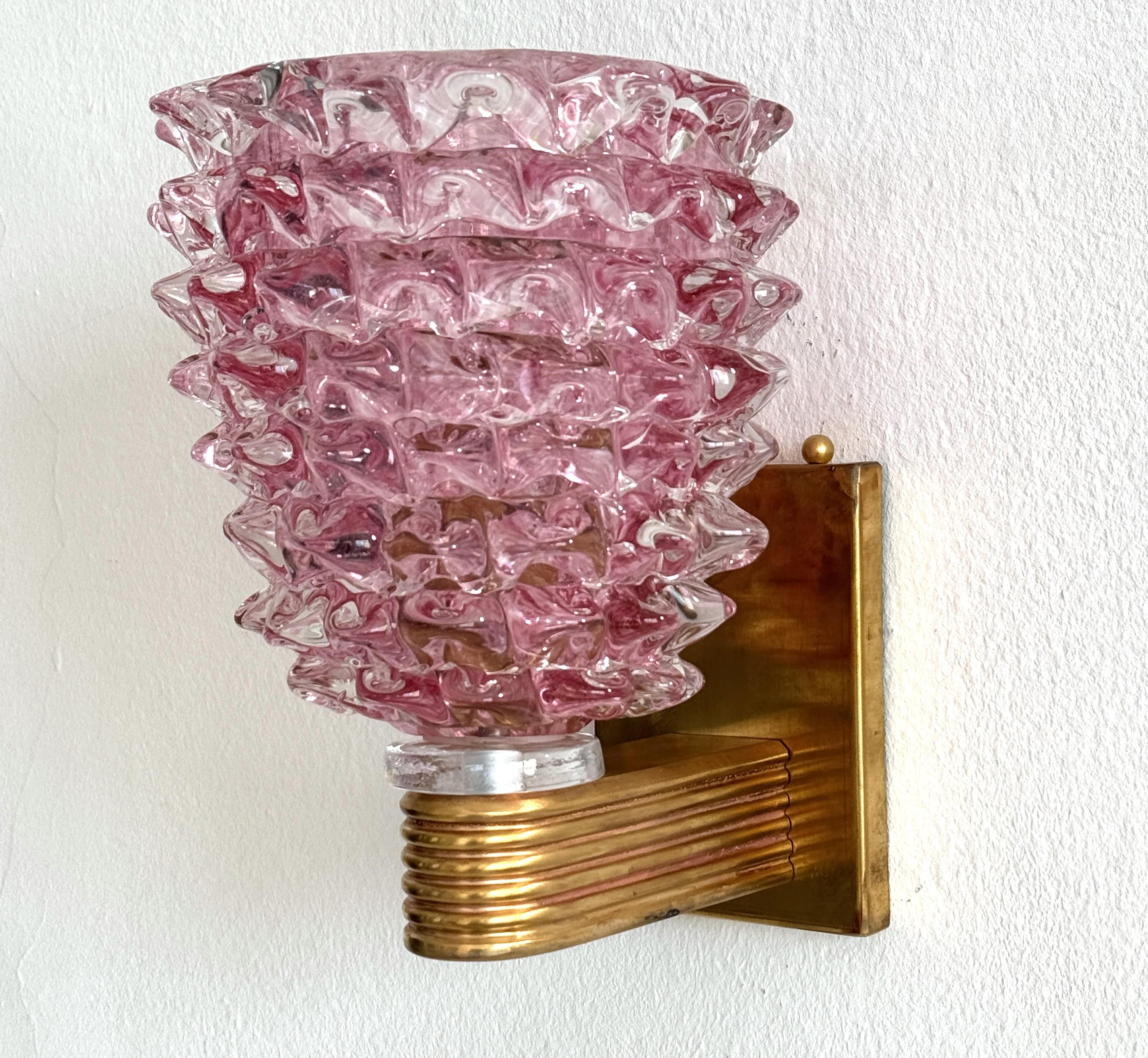 Apliques de pared de latón y cristal de Murano rostrato rosa, estilo Art Déco italiano, años 90 en Bueno Estado en Morazzone, Varese