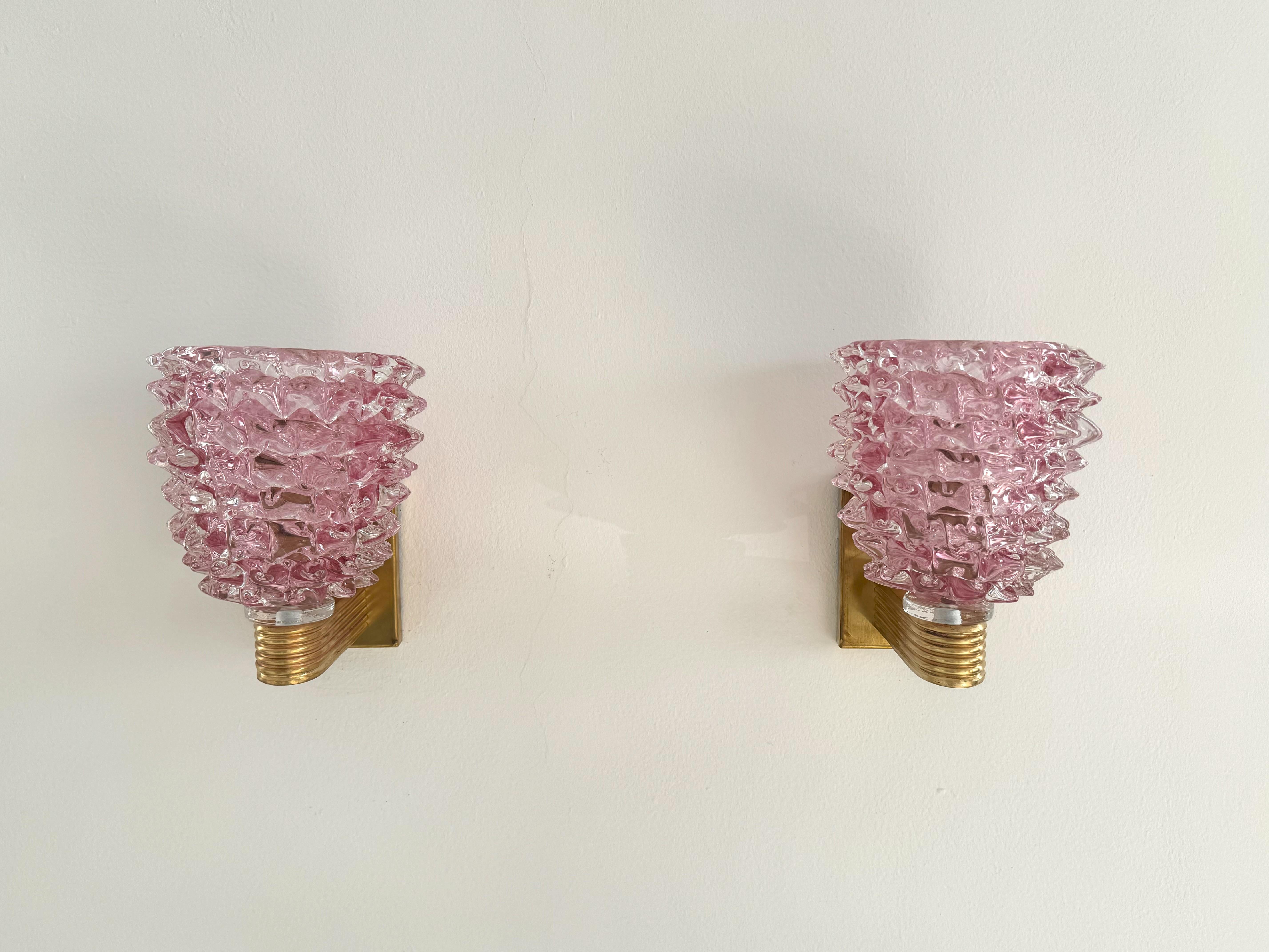 Applique da parete in ottone e vetro rosa di Murano in stile Art Déco italiano, anni '90 in vendita 2
