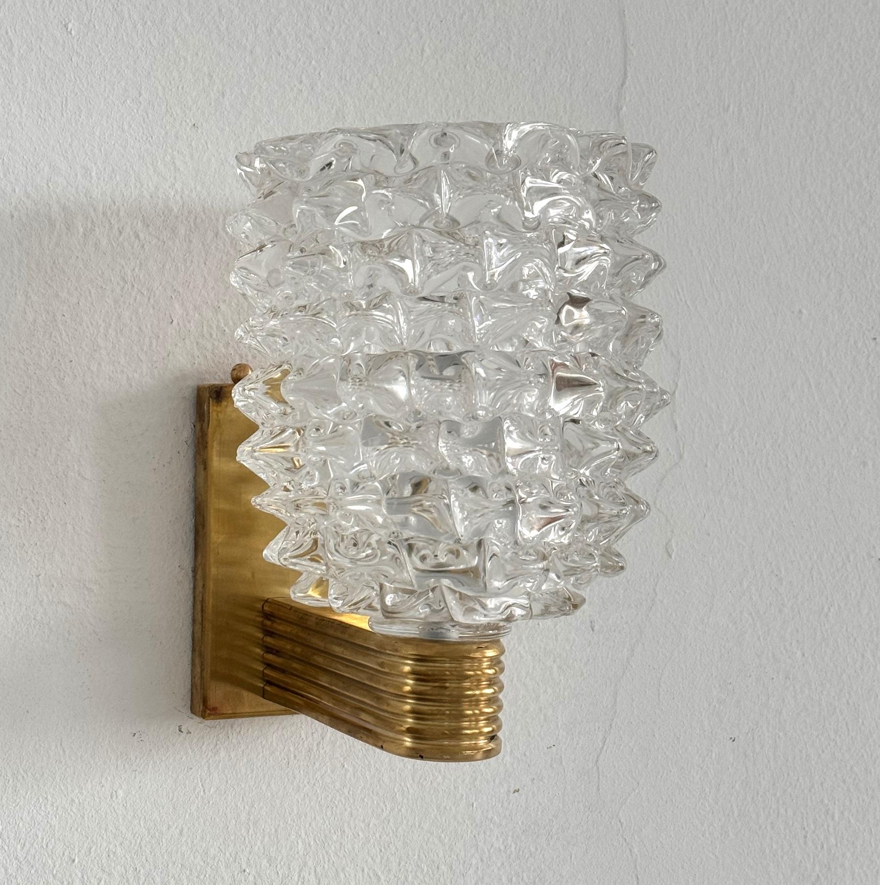Italienischer Wandleuchter im Art-déco-Stil aus Messing und Murano-Glas Rostrato, 1990er Jahre (Art déco)