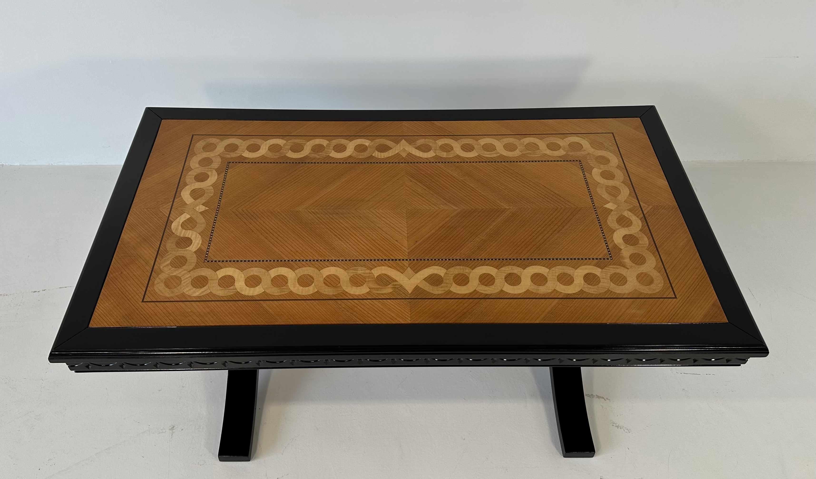 Ebonized Italian Art Deco Style Maple and Ash Wood Inlaid Coffee Table, 1980s For Sale