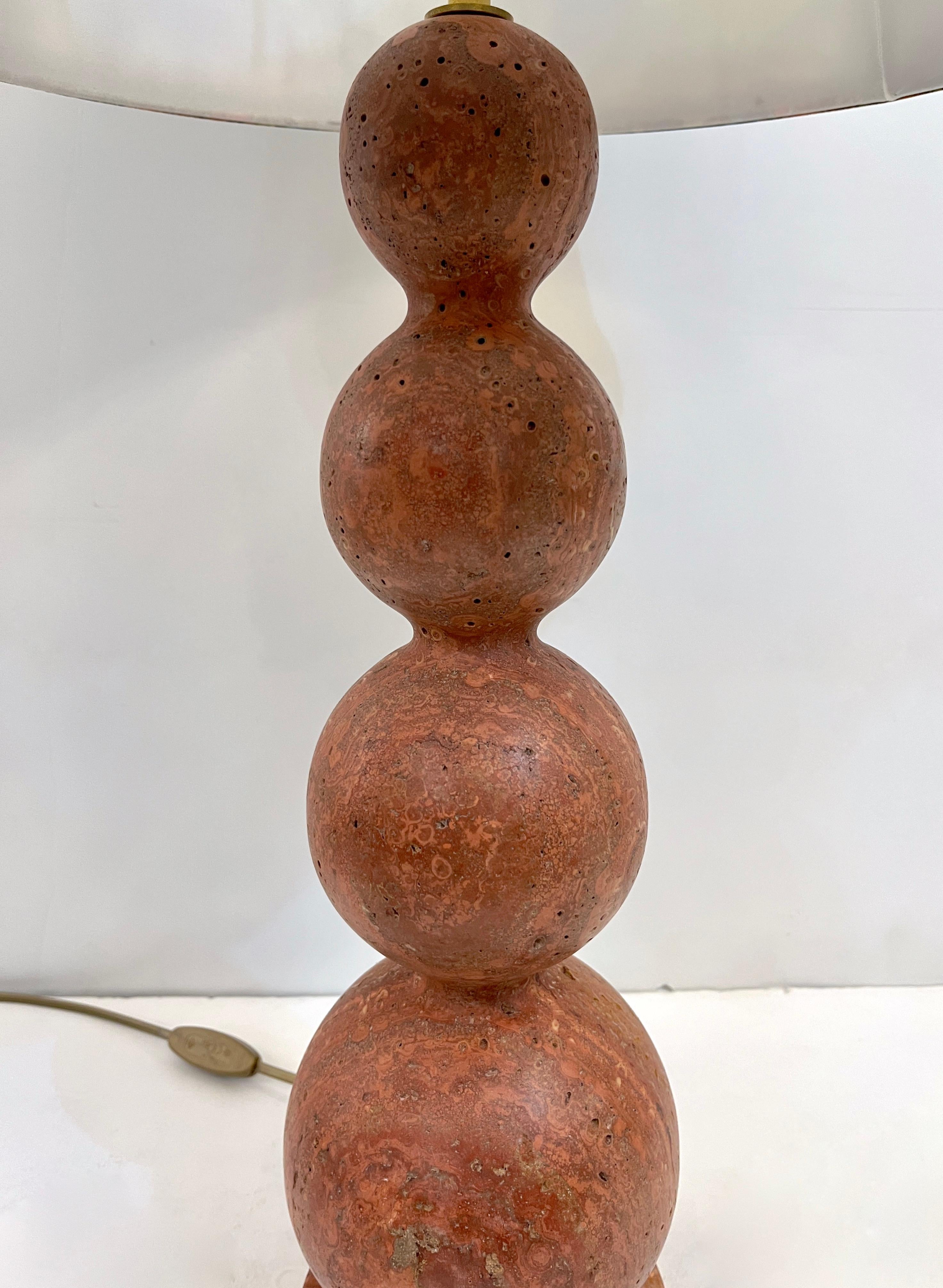 Italian Art Deco Style Pair of Red Travertine Sphere Table Lamps Peacock Shades For Sale 8