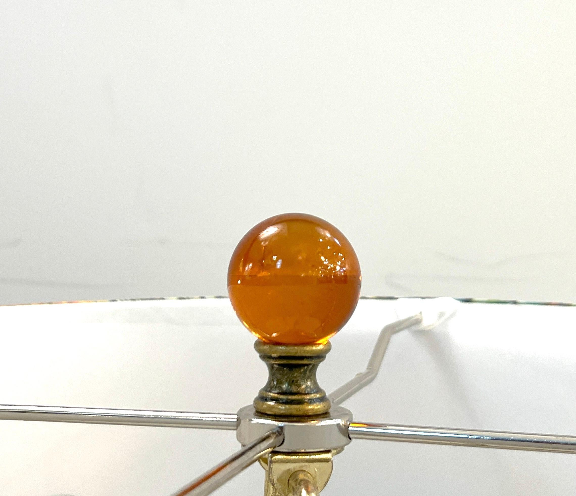 Italian Art Deco Style Pair of Red Travertine Sphere Table Lamps Peacock Shades In New Condition For Sale In New York, NY
