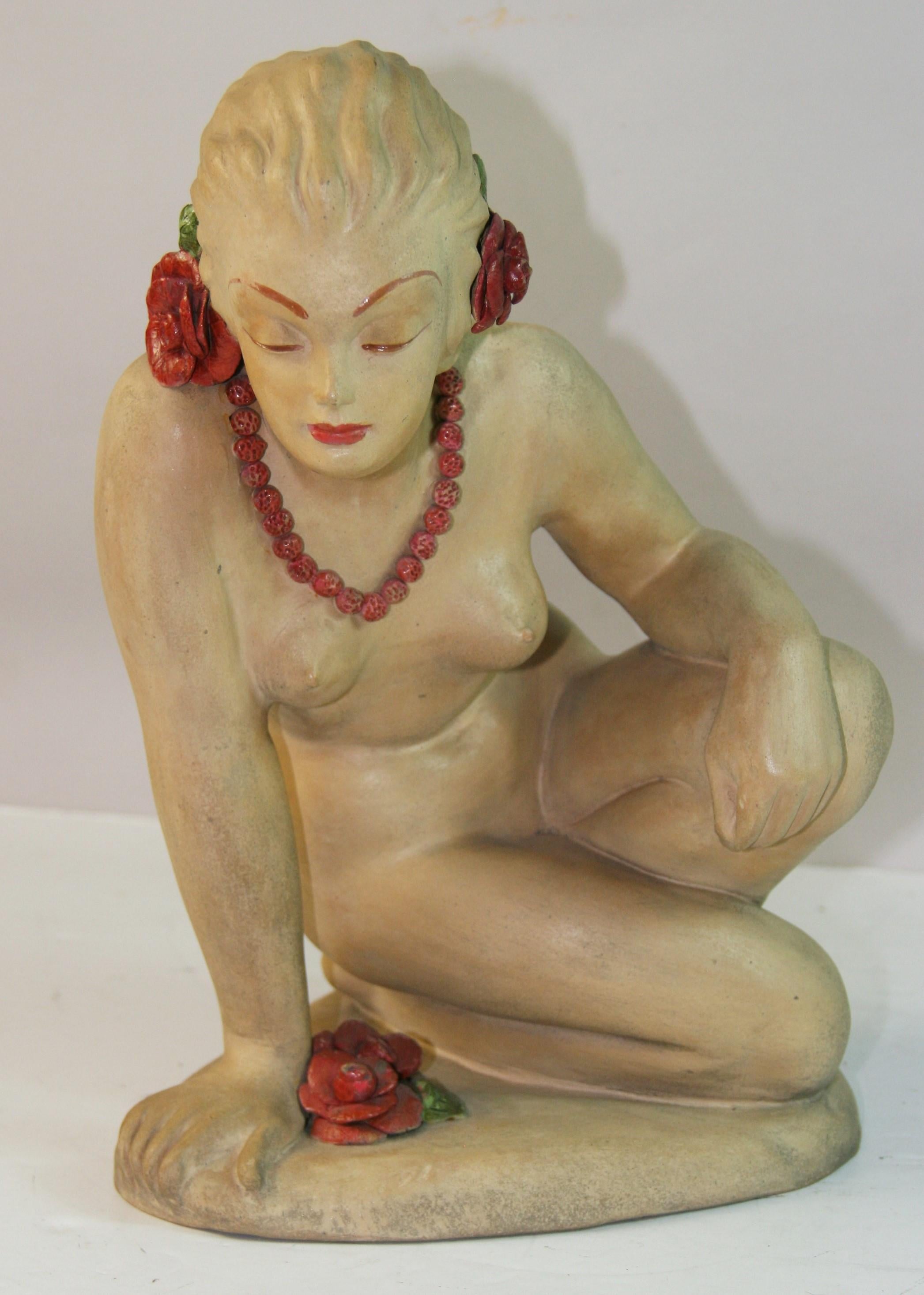 1757 Italienische Terrakotta-Skulptur eines weiblichen Aktes mit handgemalten Blumen und Halskette