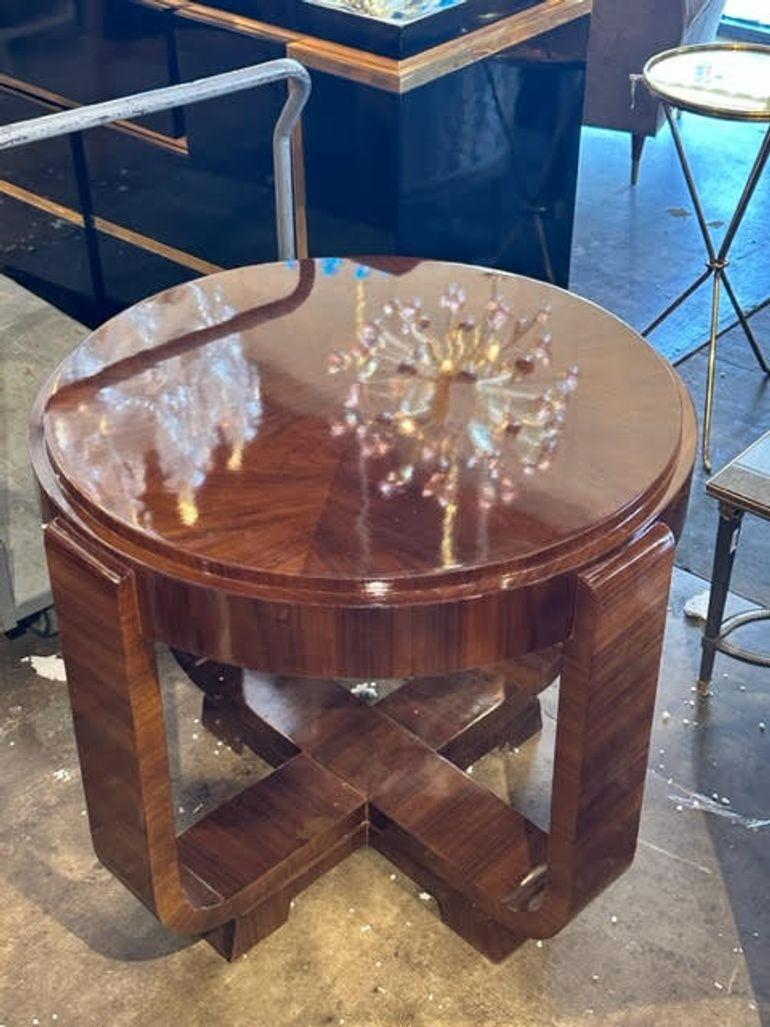 Very stylish Art Deco style walnut side tables. Creates a very polished look. Lovely!!