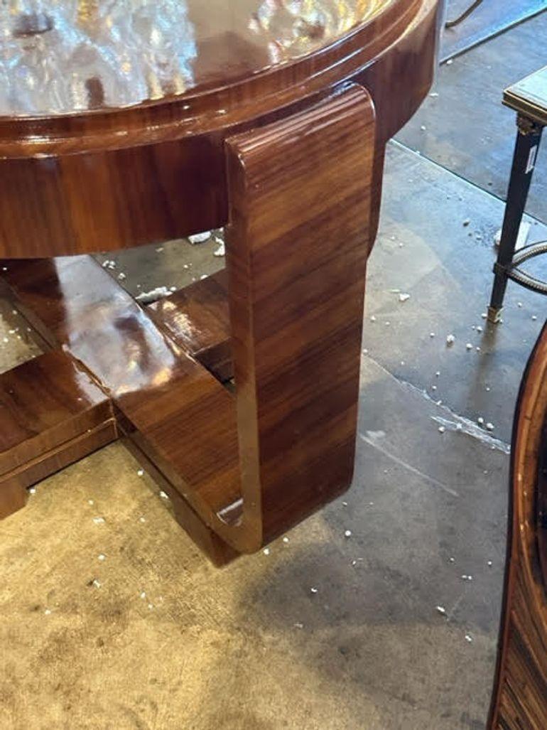 Italian Art Deco Style Walnut Side Tables In Good Condition For Sale In Dallas, TX