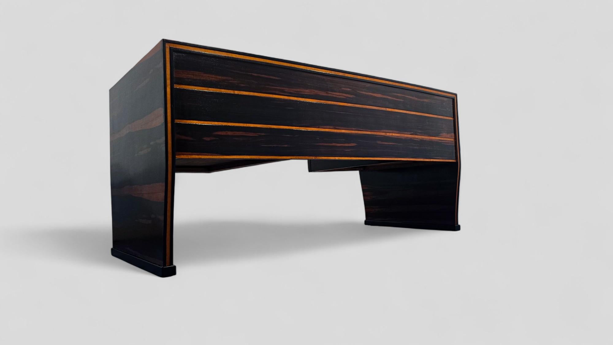 Italian Art Deco Table Desk , Ebony Makassar attributed to Osvaldo Borsani, 1940 For Sale 12