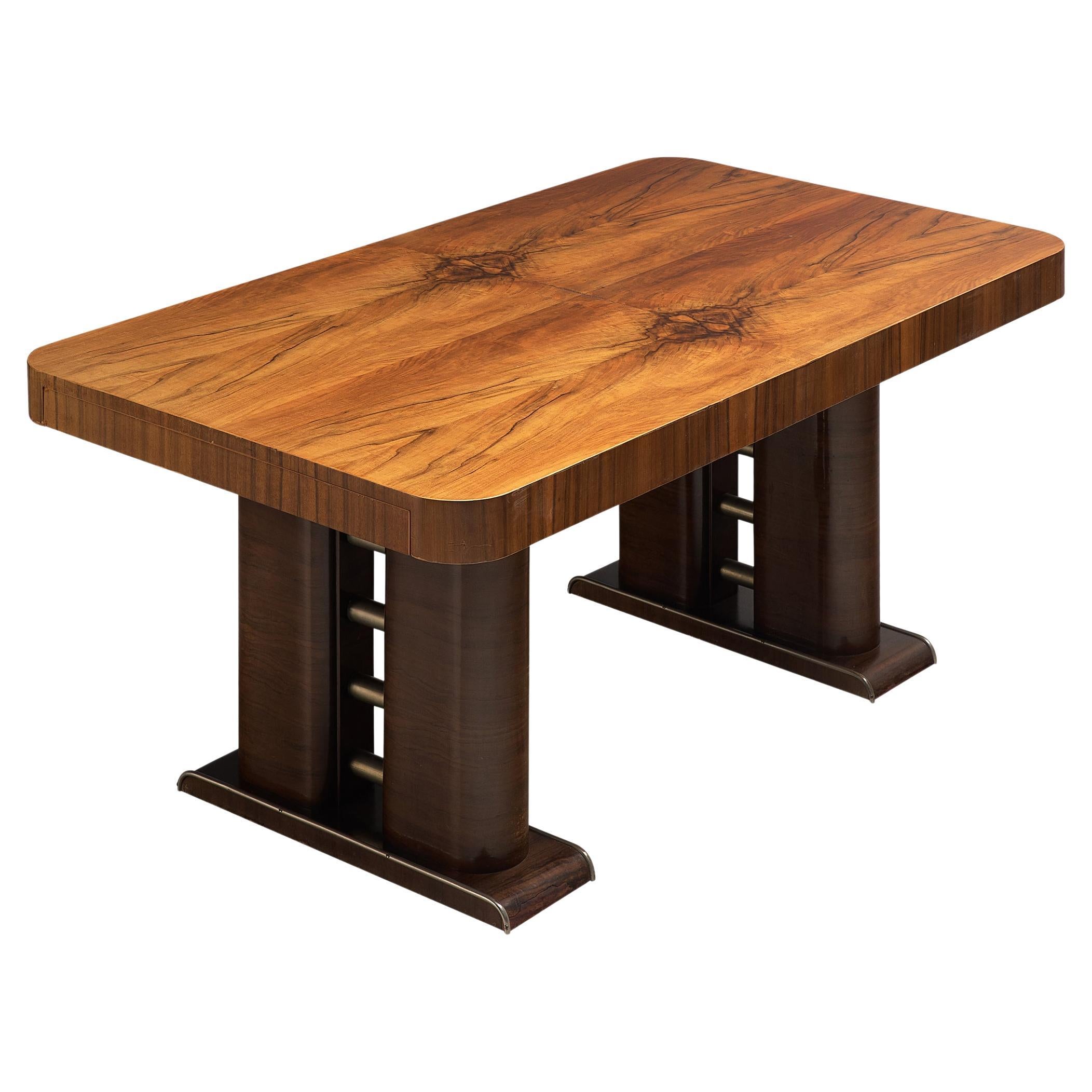 Italienischer Art déco-Tisch aus Nussbaumholz 