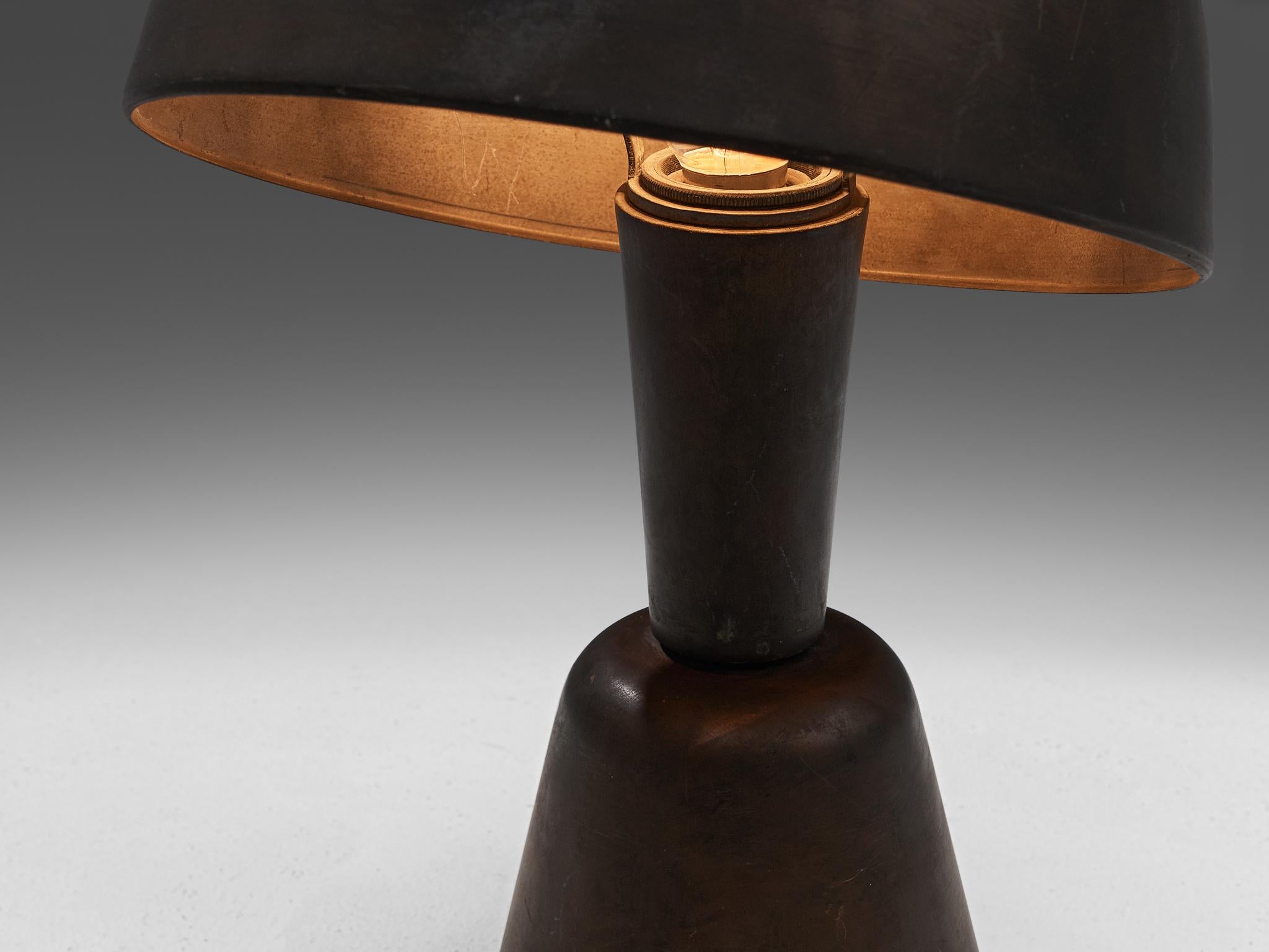 Metal Italian Art Deco Table Lamp by Magilux