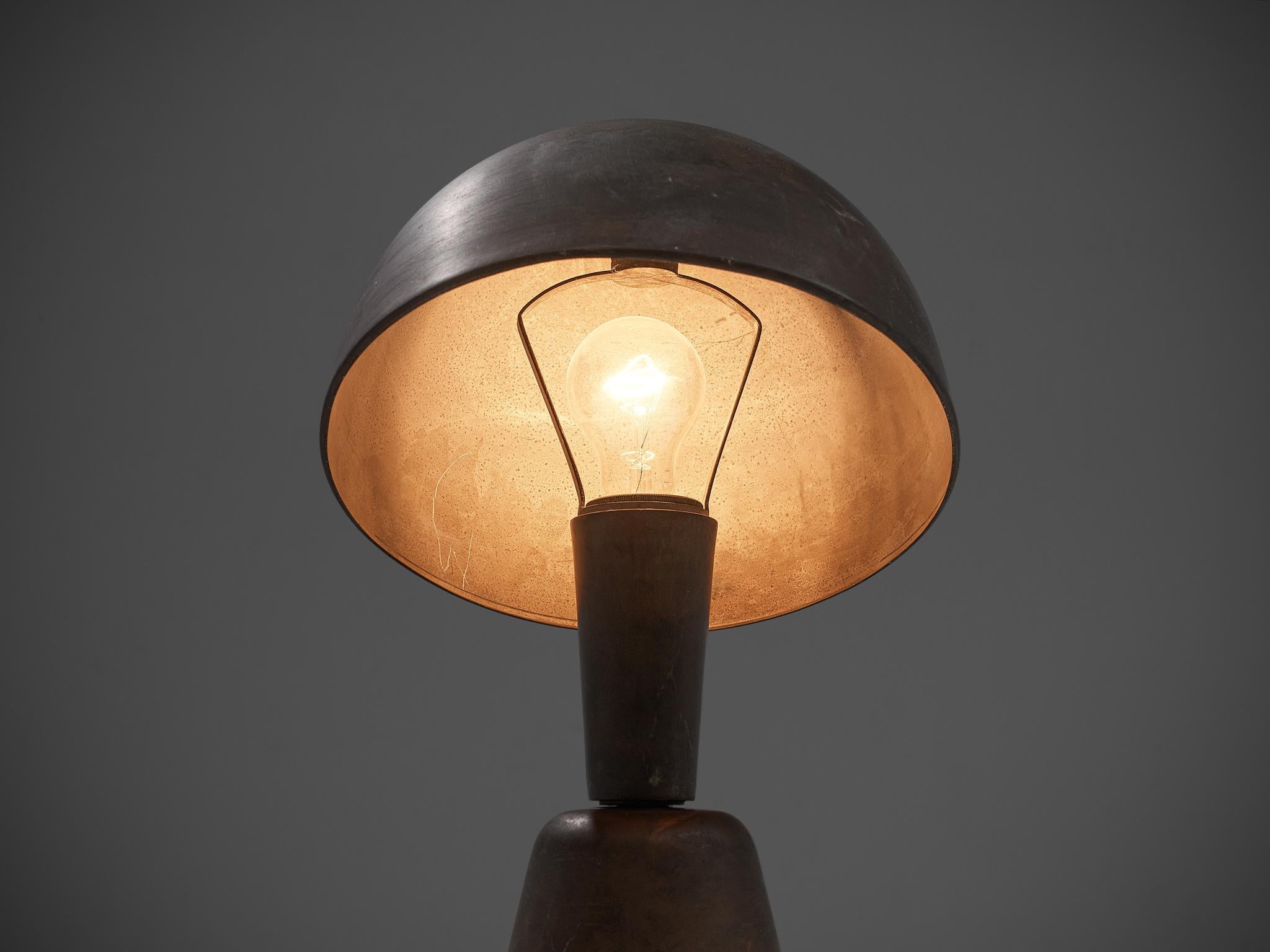Italian Art Deco Table Lamp by Magilux 3