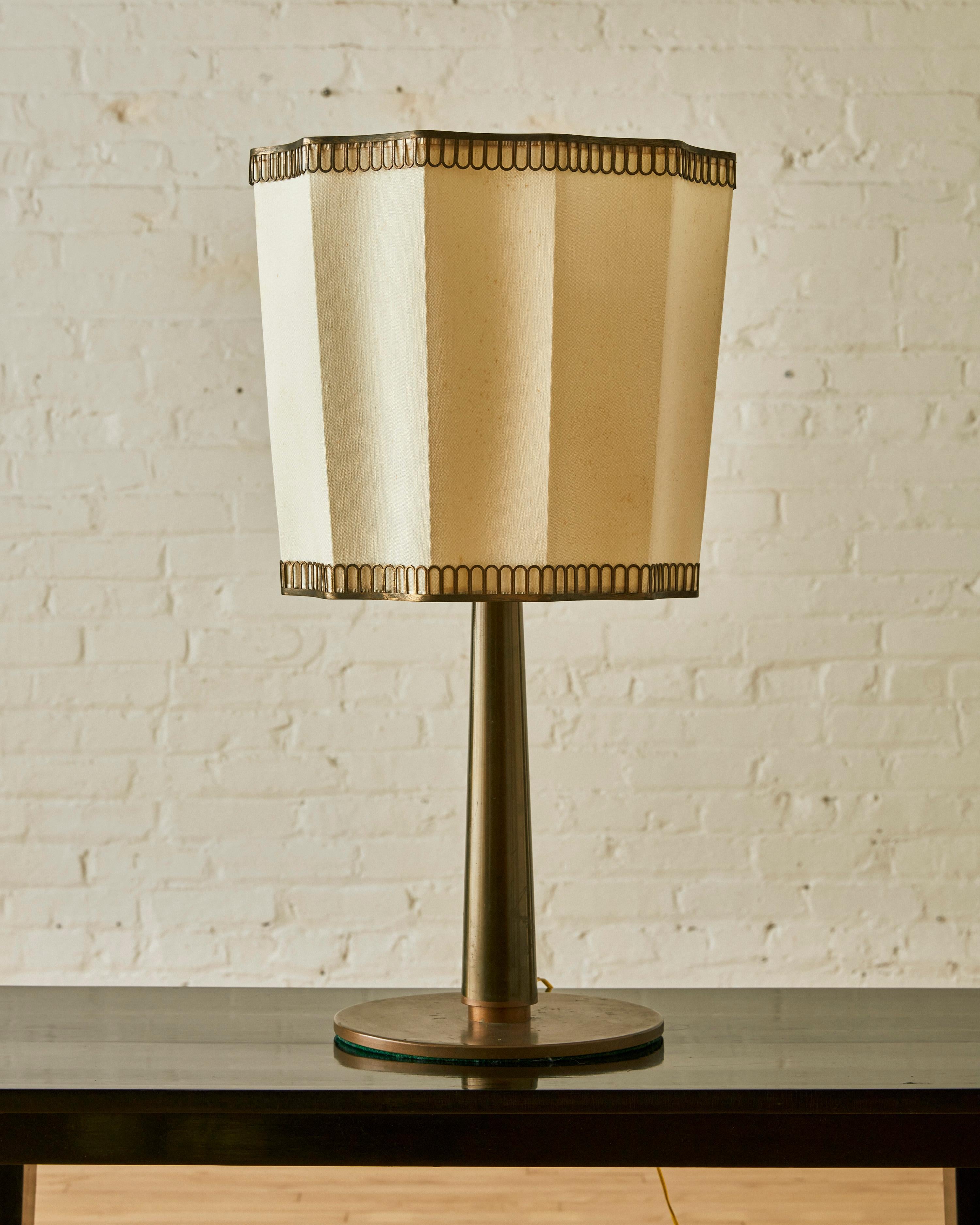 Italian Art Deco Table Lamp In Good Condition In Long Island City, NY