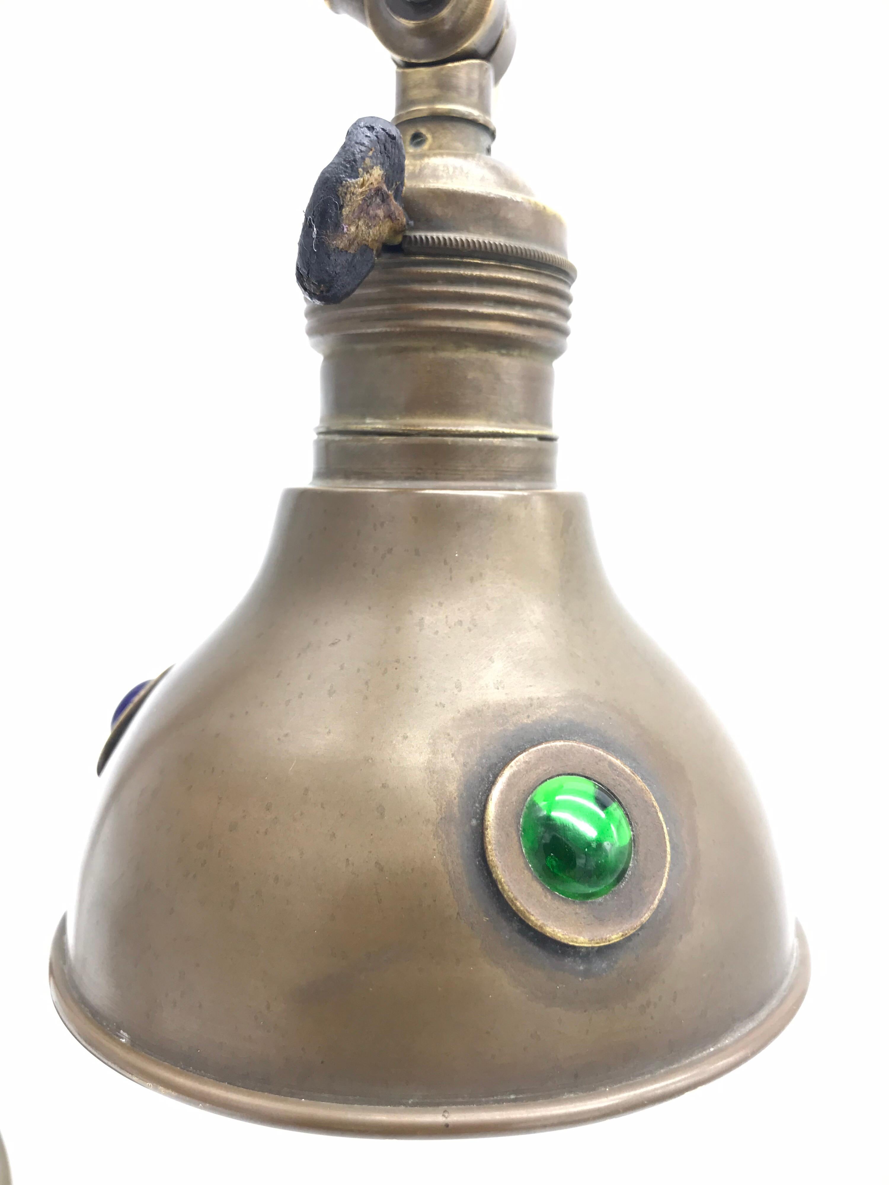 Italienische Art-Déco-Tischlampe aus den 1930er Jahren aus Kupfer mit Glasperlen (Mitte des 20. Jahrhunderts) im Angebot