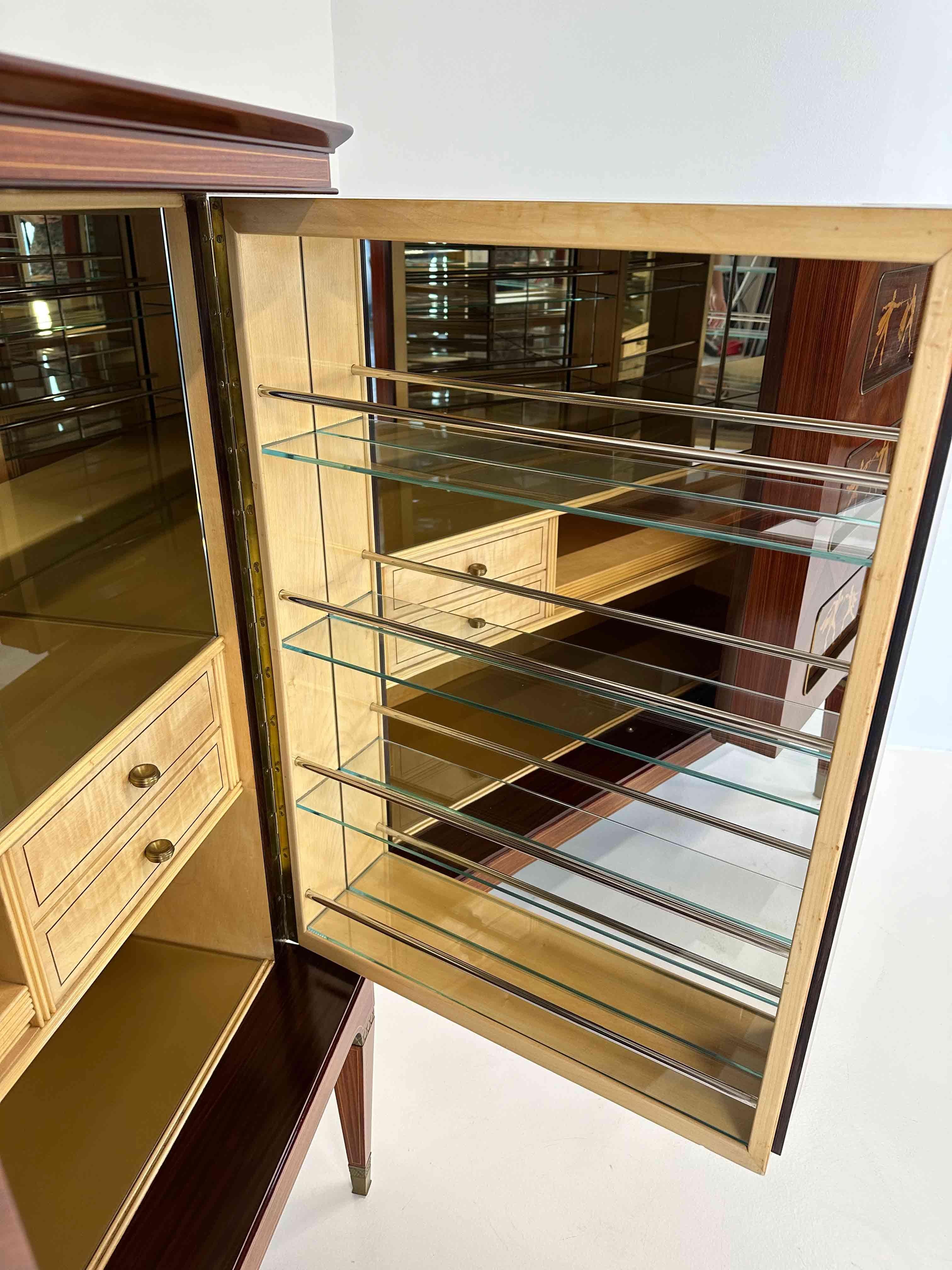 Meuble de bar italien Art déco en teck et incrustations par Paolo Buffa, années 1950 en vente 7