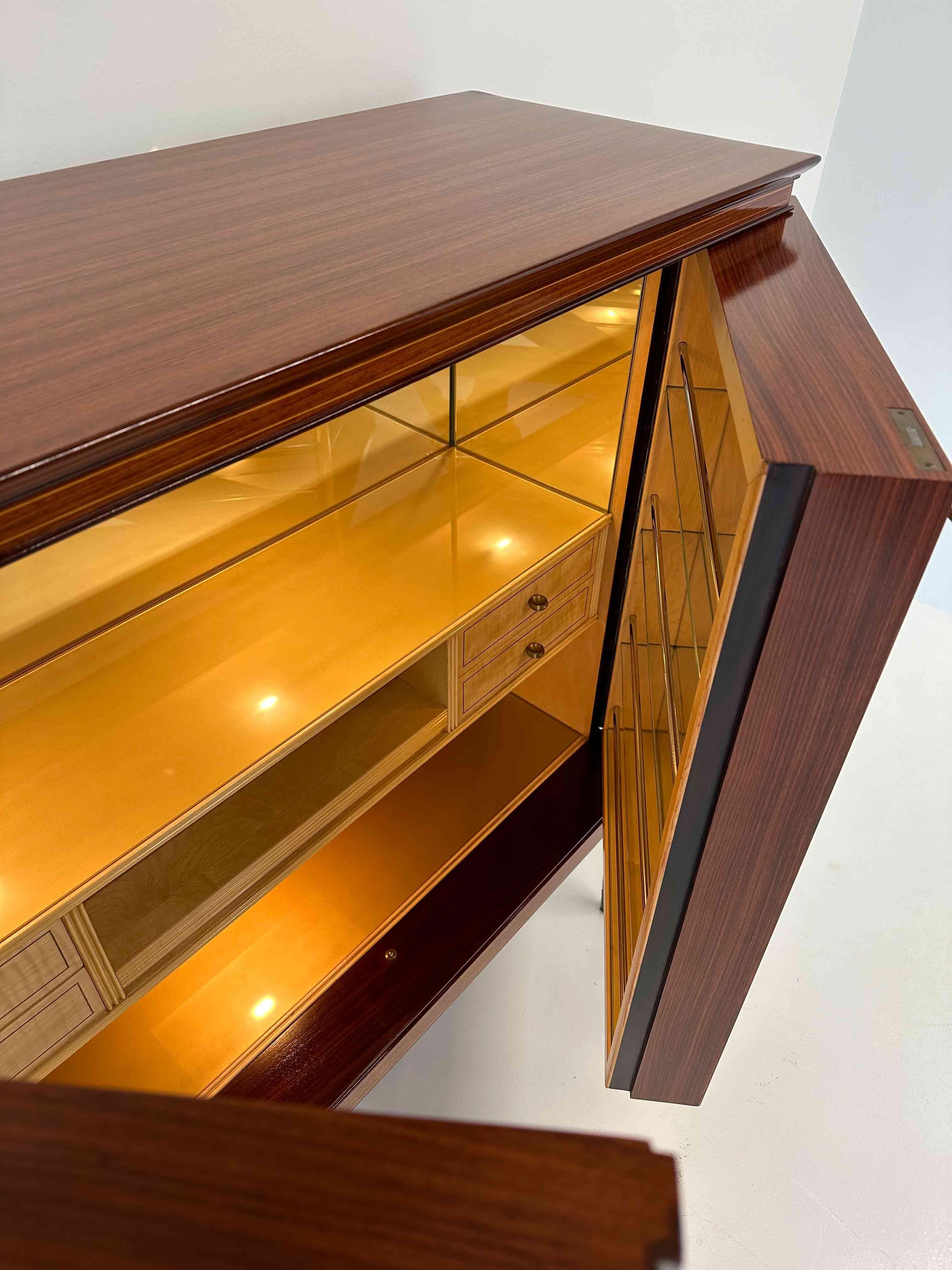 Meuble de bar italien Art déco en teck et incrustations par Paolo Buffa, années 1950 en vente 10