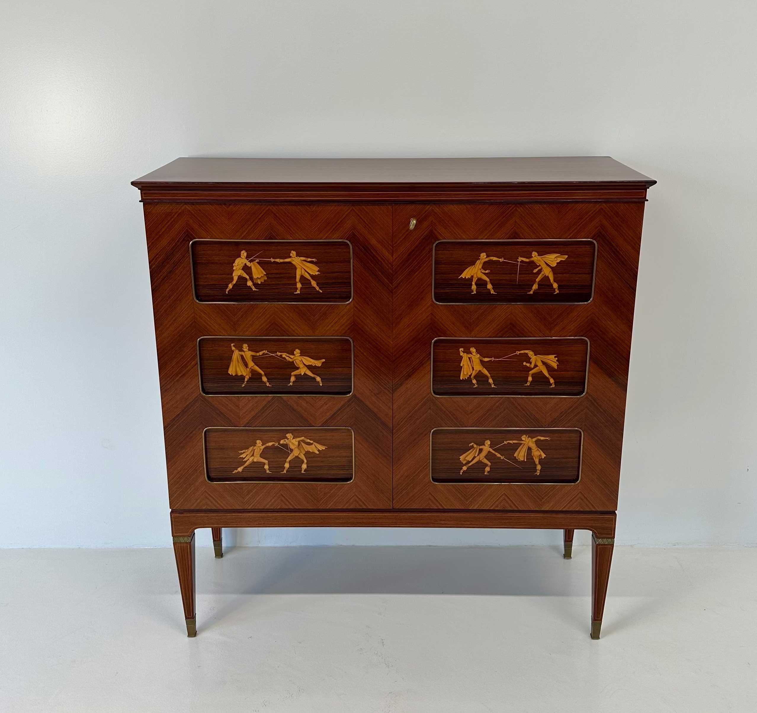 Meuble de bar italien Art déco en teck et incrustations par Paolo Buffa, années 1950 Bon état - En vente à Meda, MB