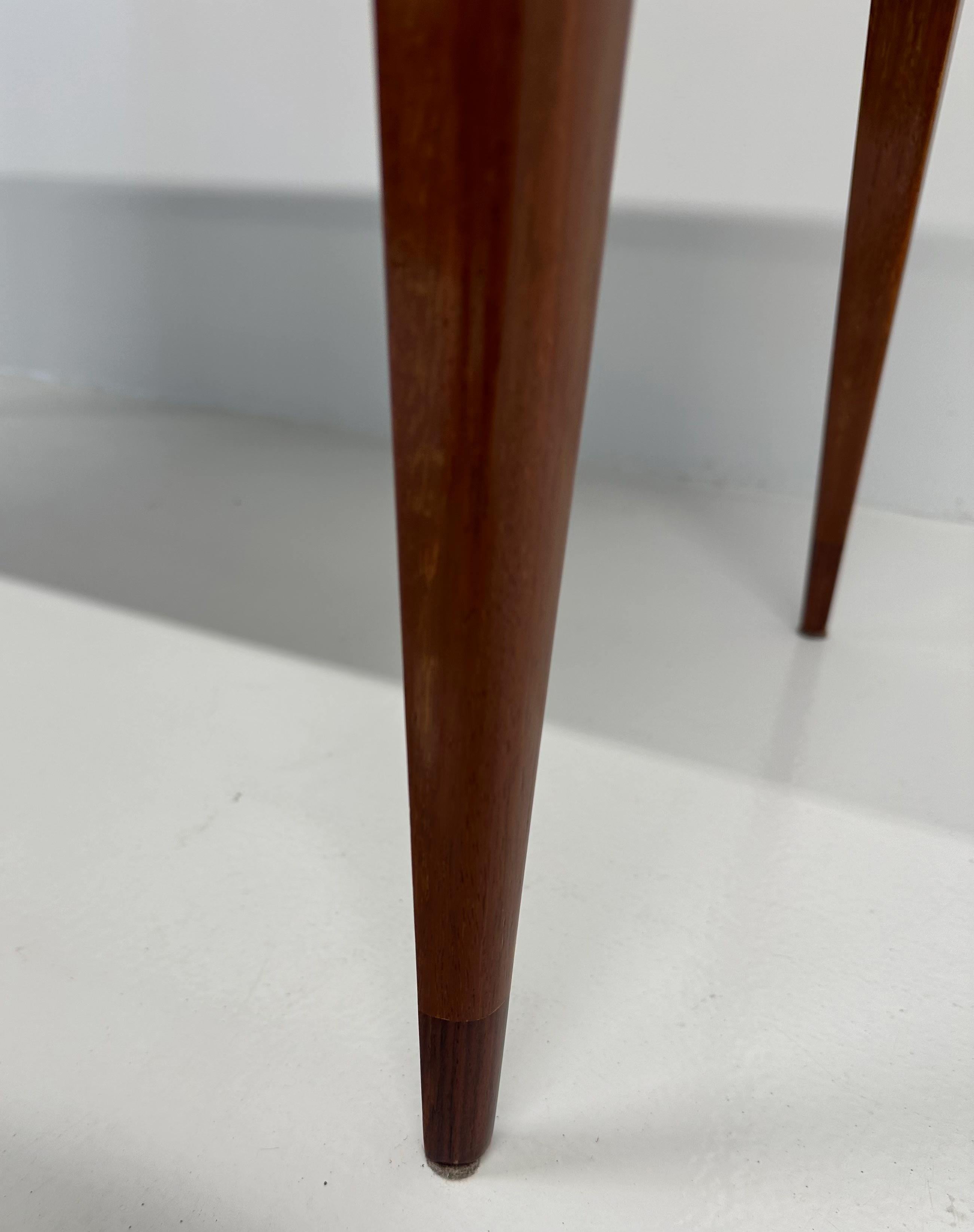 Acero Tavolino Art Deco italiano in teak e acero di Paolo Buffa , anni '50 in vendita