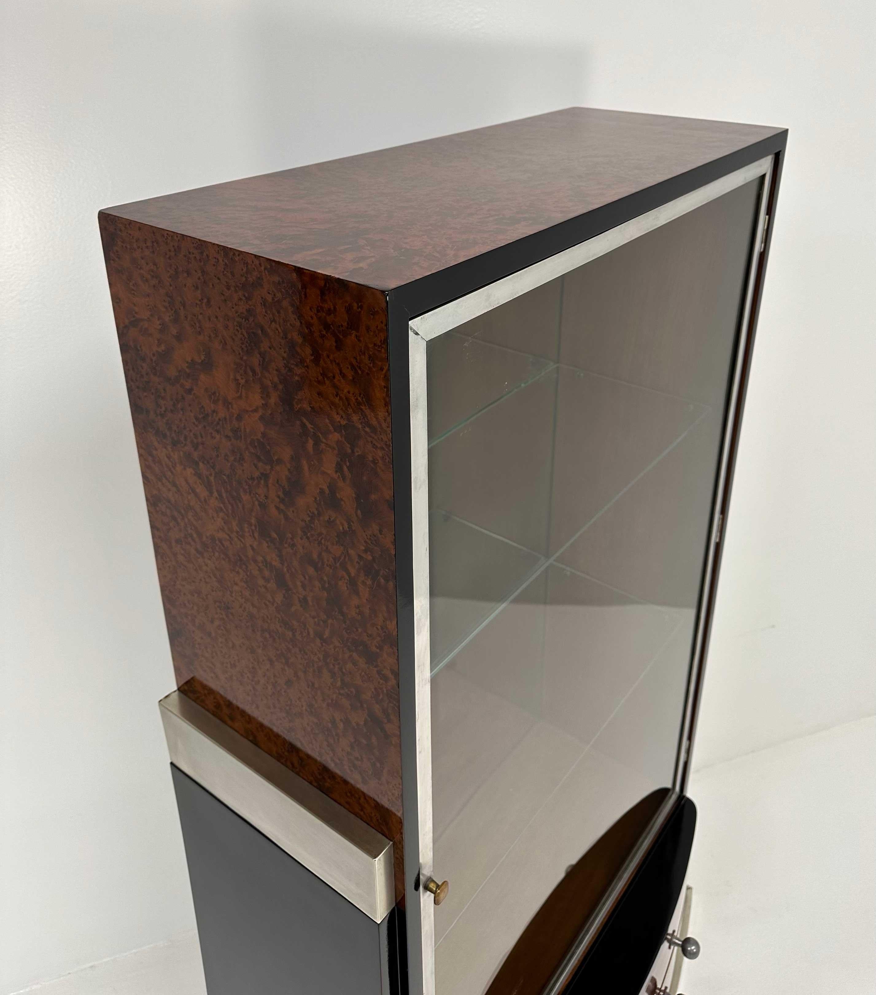 Italian Art Deco Thuja, Macassar Ebony, Glass, Mirrors and Metal Vitrine, 1935 For Sale 1